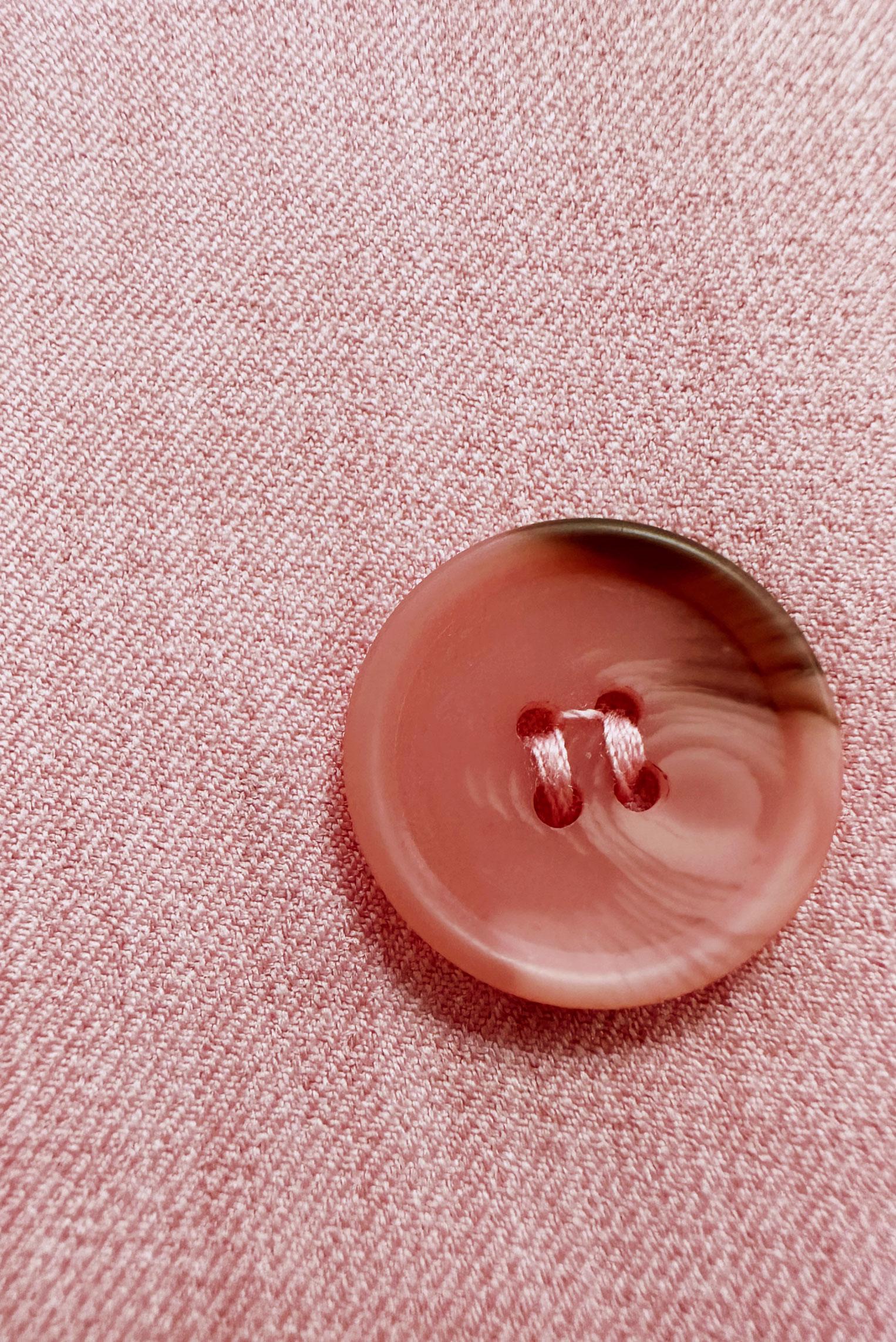 Tesettür giyim PUDRA KRUVAZE YAKA KEMERLİ DÜĞMELİ TRENÇKOT 10758