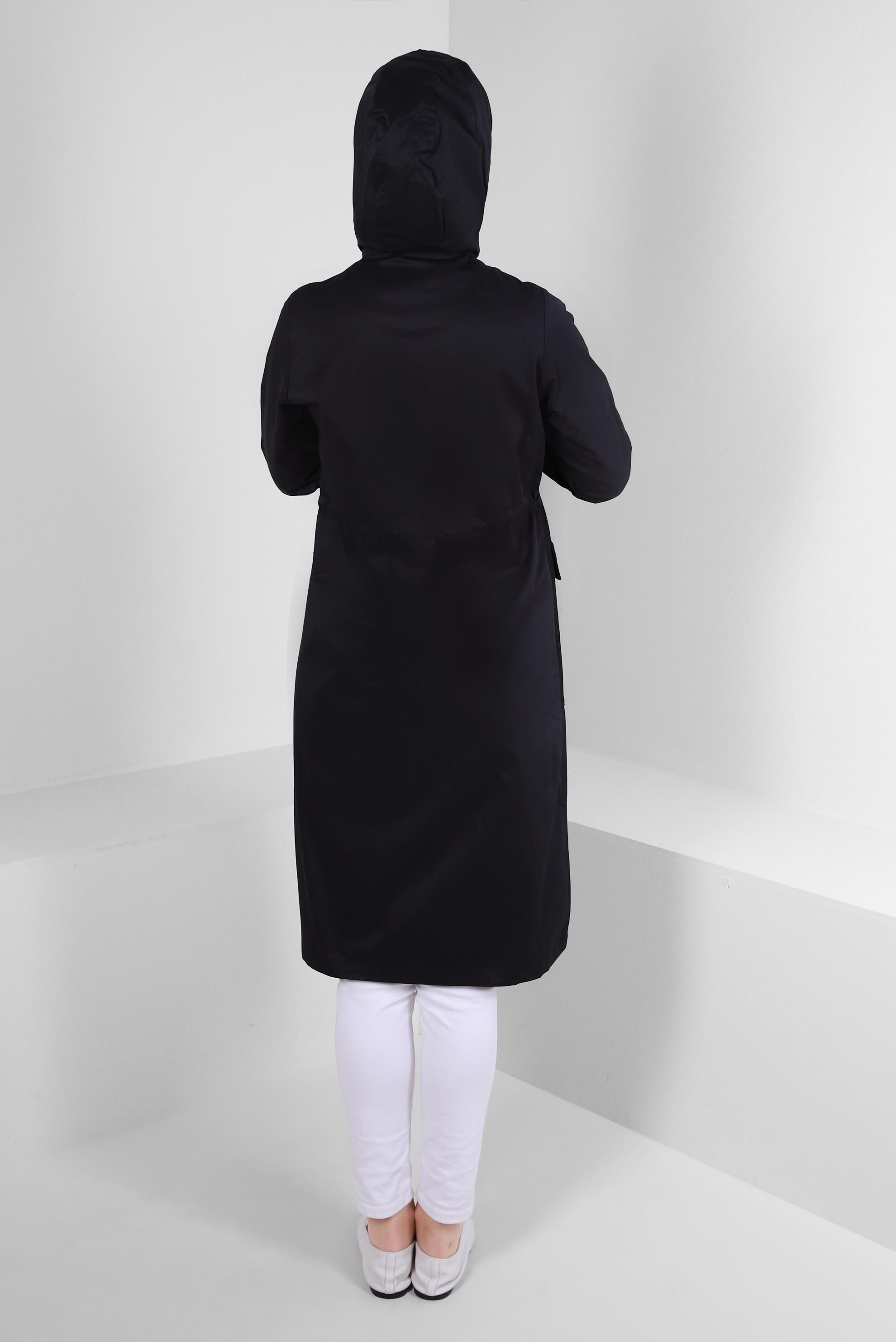 Tesettür giyim SİYAH KAPÜŞONLU BELİ LASTİK İP DETAYLI TRENÇKOT 10762