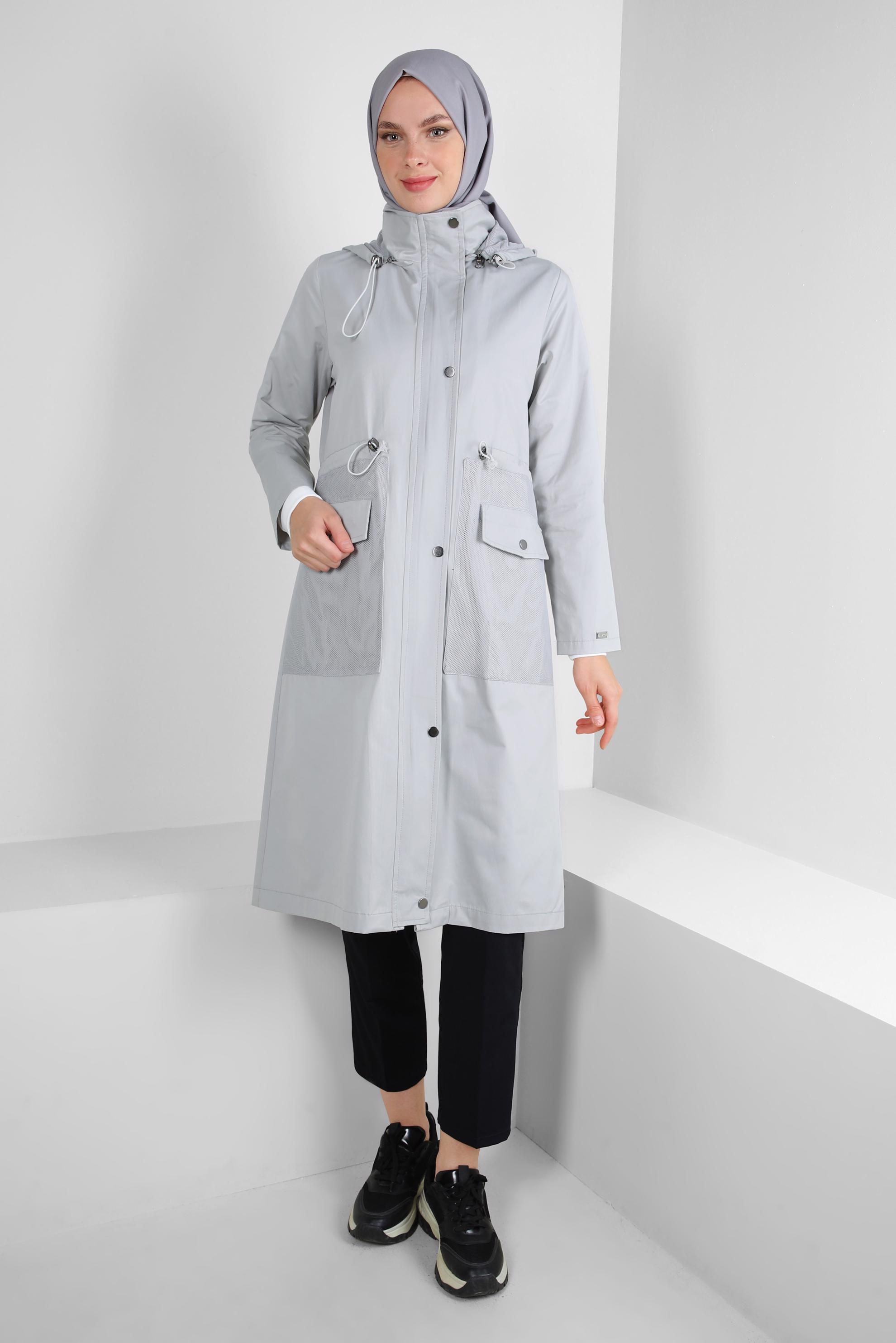 Tesettür giyim GRİ KAPÜŞONLU BELİ LASTİK İP DETAYLI TRENÇKOT 10762