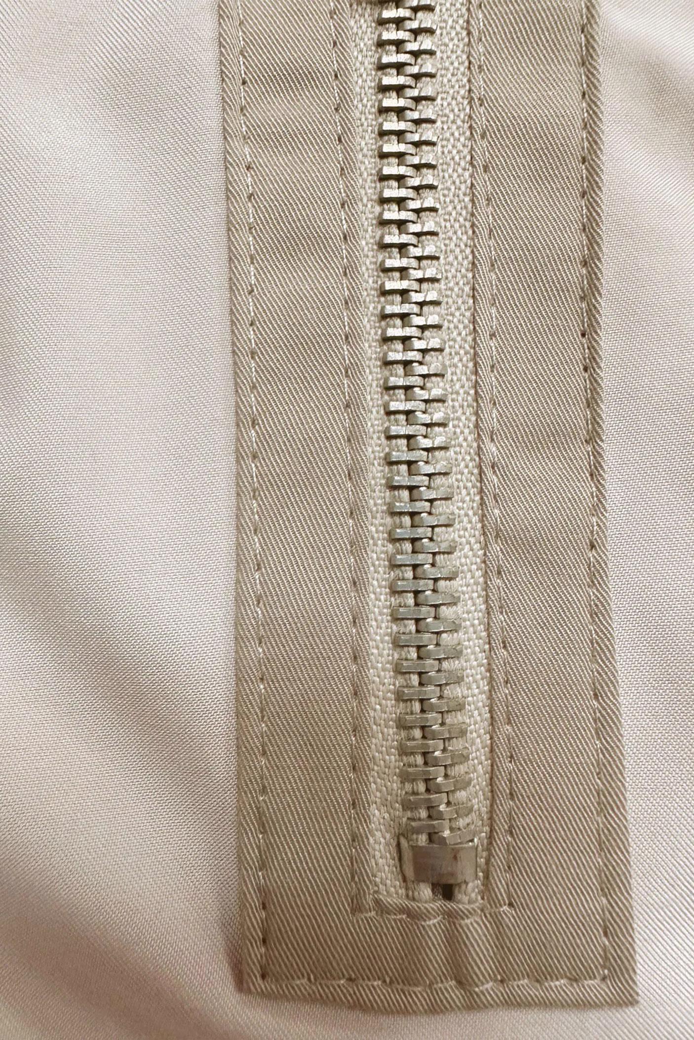 Tesettür giyim BEJ BANTLI DÜĞMELİ TRENÇKOT 10763