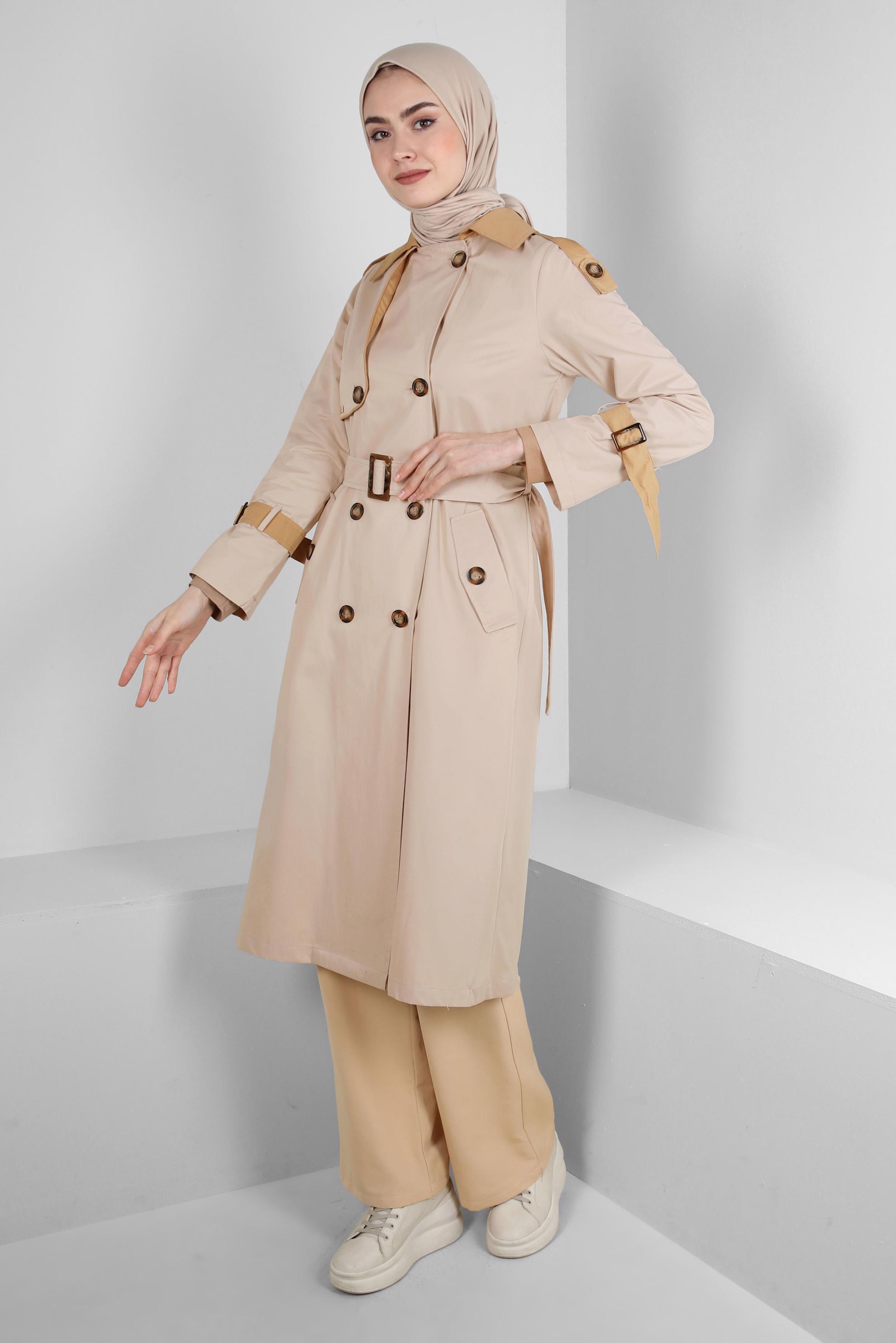 Tesettür giyim BEJ KEMERLİ DÜĞMELİ BANTLI TRENÇKOT 10765