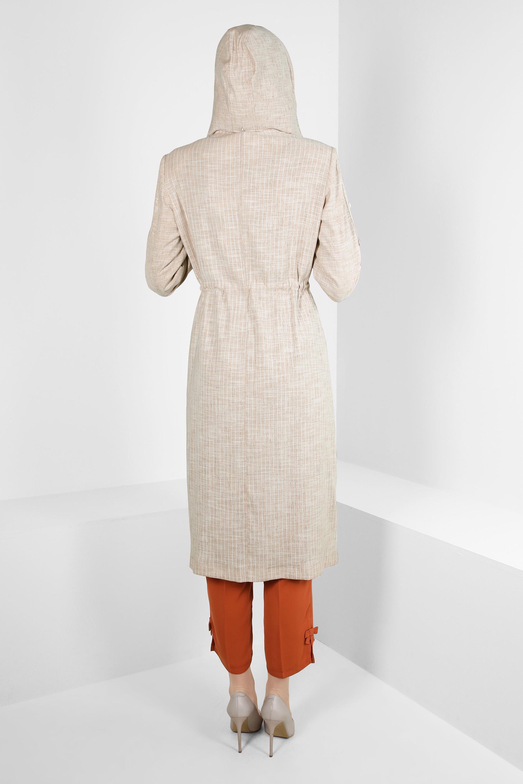 Tesettür giyim BEJ ÇIKARILABİLİR KAPÜŞONLU ÇİZGİLİ TRENÇKOT 10767