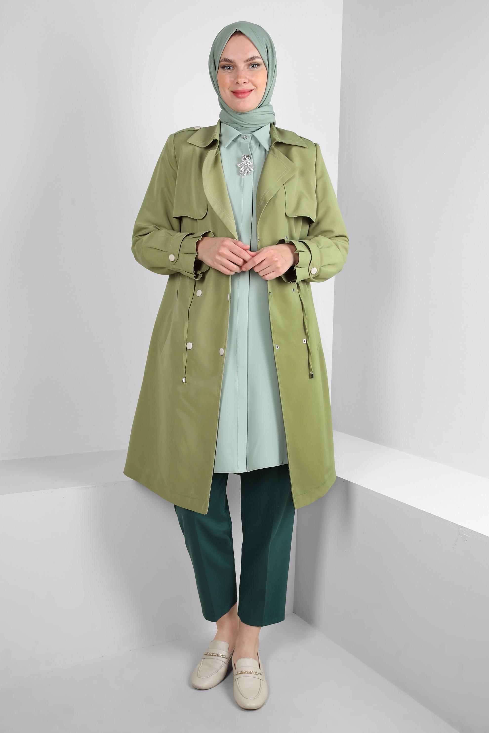 Tesettür giyim YEŞİL BANTLI BELİ BÜZGÜLÜ TRENÇKOT 10770