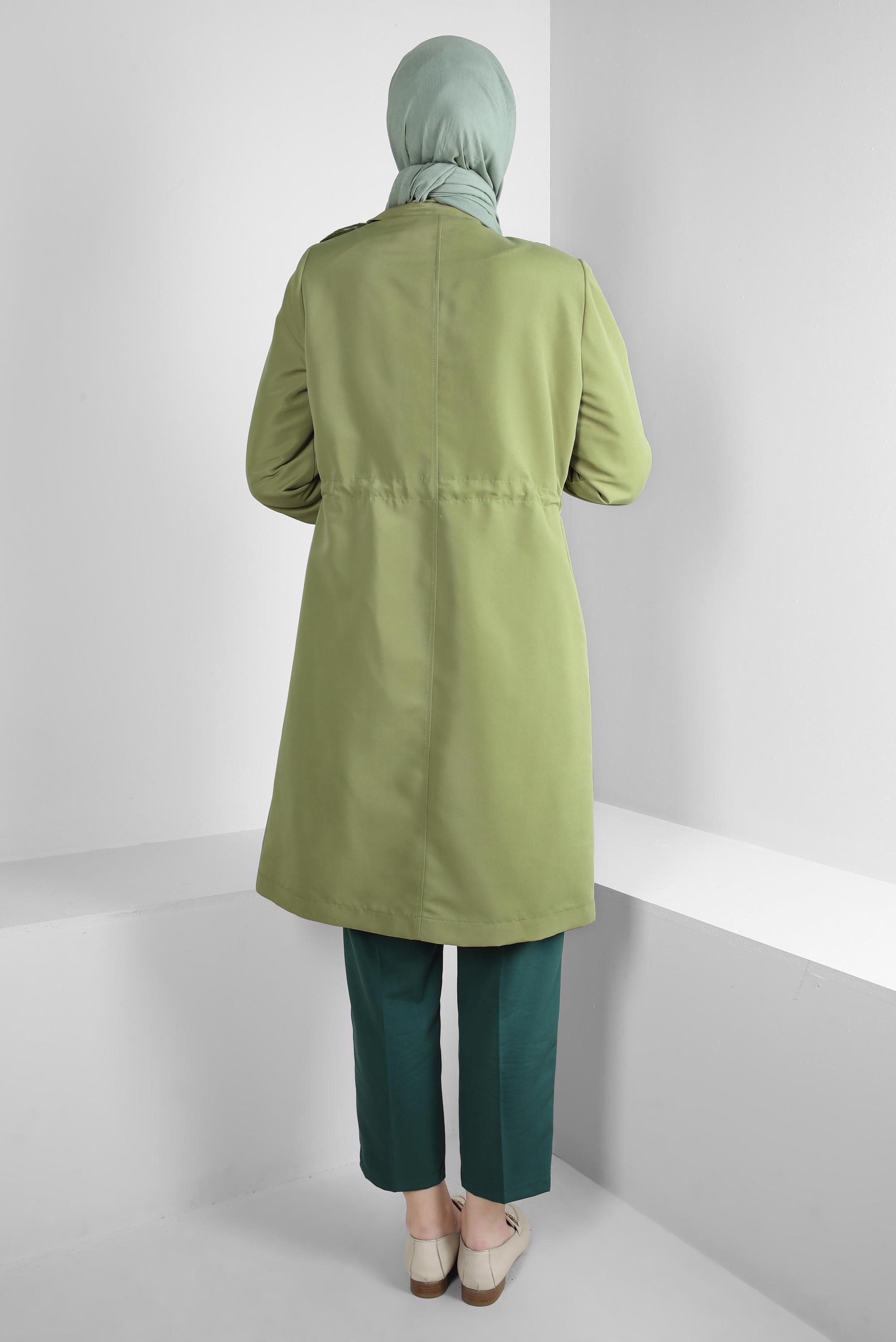 Tesettür giyim YEŞİL BANTLI BELİ BÜZGÜLÜ TRENÇKOT 10770