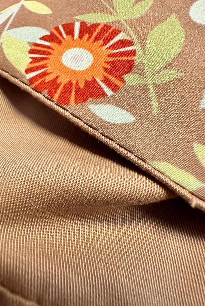 Tesettür giyim KAHVE MANŞETLERİ DESENLİ KEMERLİ TRENÇKOT 10771 - ALVİNA