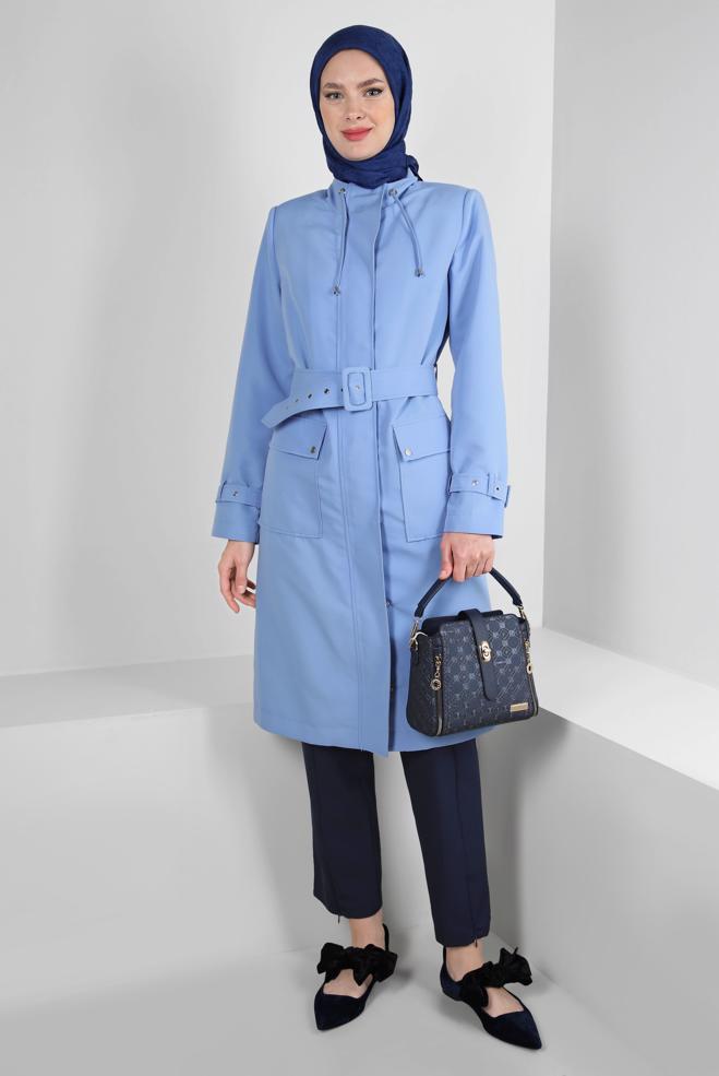 Tesettür giyim MAVİ KEMERLİ YAKASI BÜZGÜLÜ BANTLI TRENÇKOT 10772	 - ALVİNA