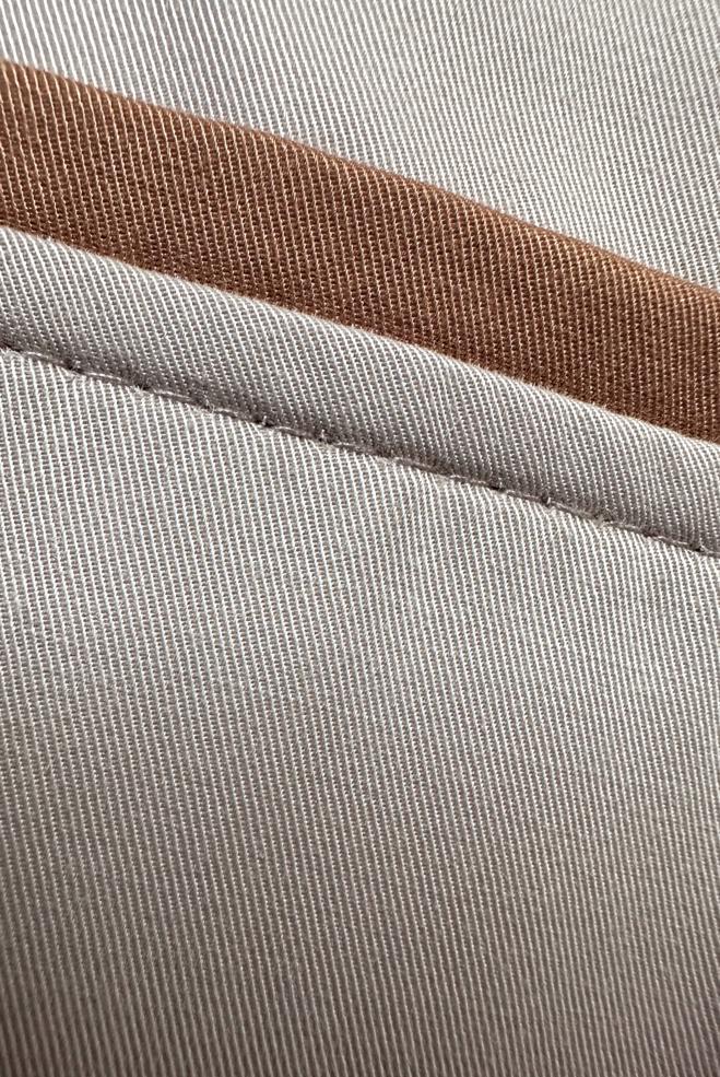 Tesettür giyim BEJ BELİ BÜZGÜLÜ FERMUARLI TRENÇKOT 10773 - ALVİNA