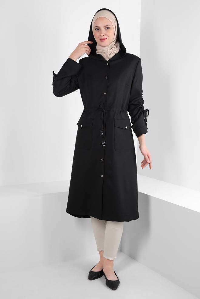 Tesettür giyim SİYAH KAPÜŞONLU BELİ BÜZGÜLÜ TRENÇKOT 10778 - ALVİNA