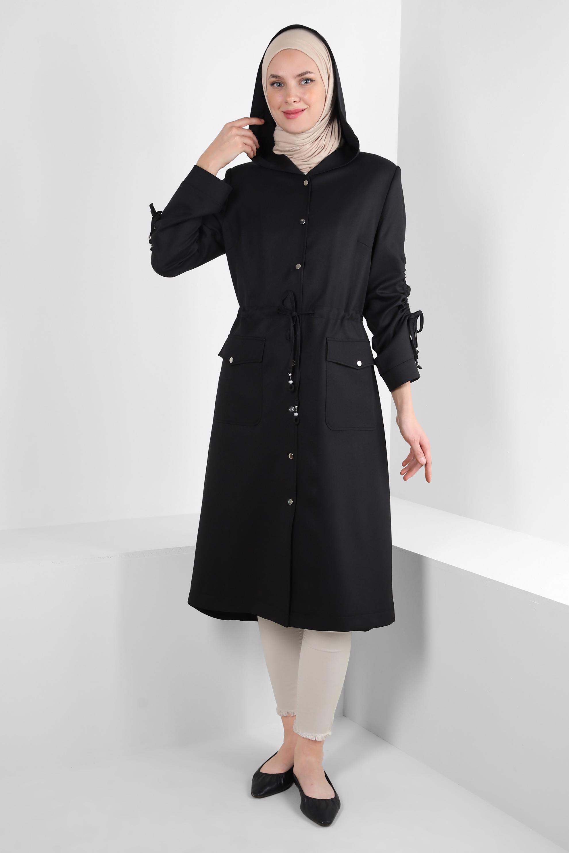 Tesettür giyim SİYAH KAPÜŞONLU BELİ BÜZGÜLÜ TRENÇKOT 10778