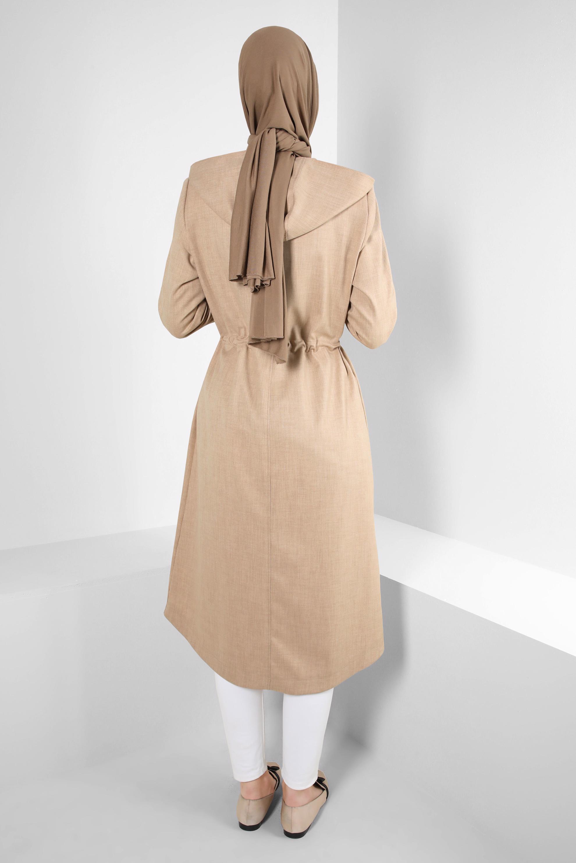 Tesettür giyim KAHVE KAPÜŞONLU BELİ BÜZGÜLÜ TRENÇKOT 10778