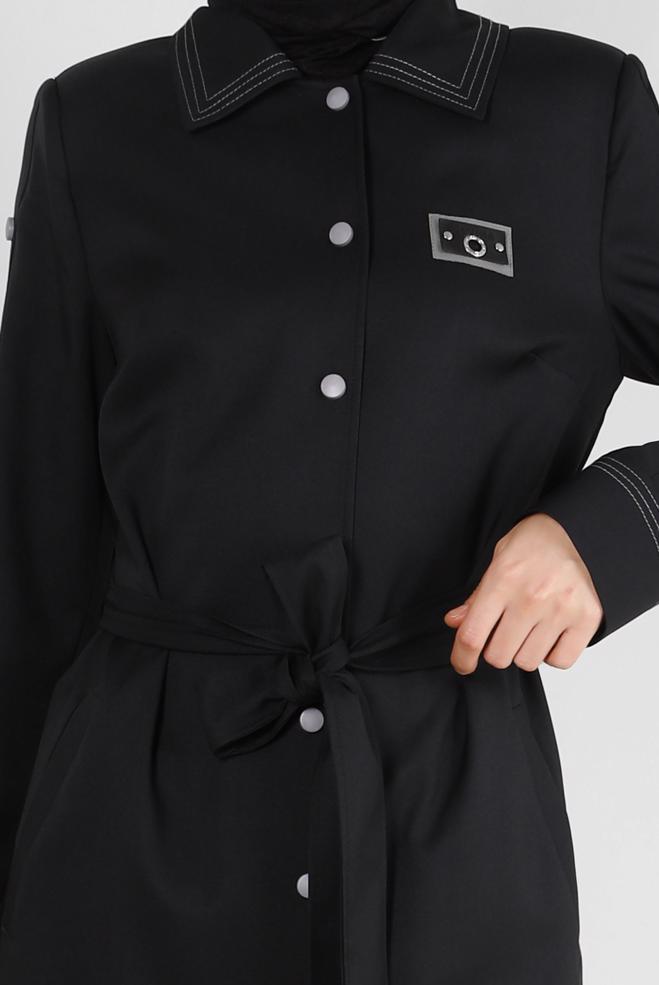 Tesettür giyim SİYAH GÖMLEK YAKA KUŞAKLI TRENÇKOT 10779 - ALVİNA