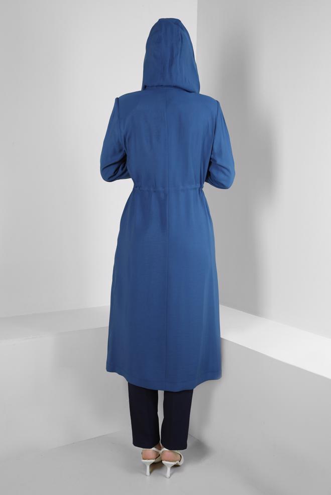 Tesettür giyim LACİVERT KAPÜŞONLU BELİ BÜZGÜLÜ TRENÇKOT 10780 - ALVİNA