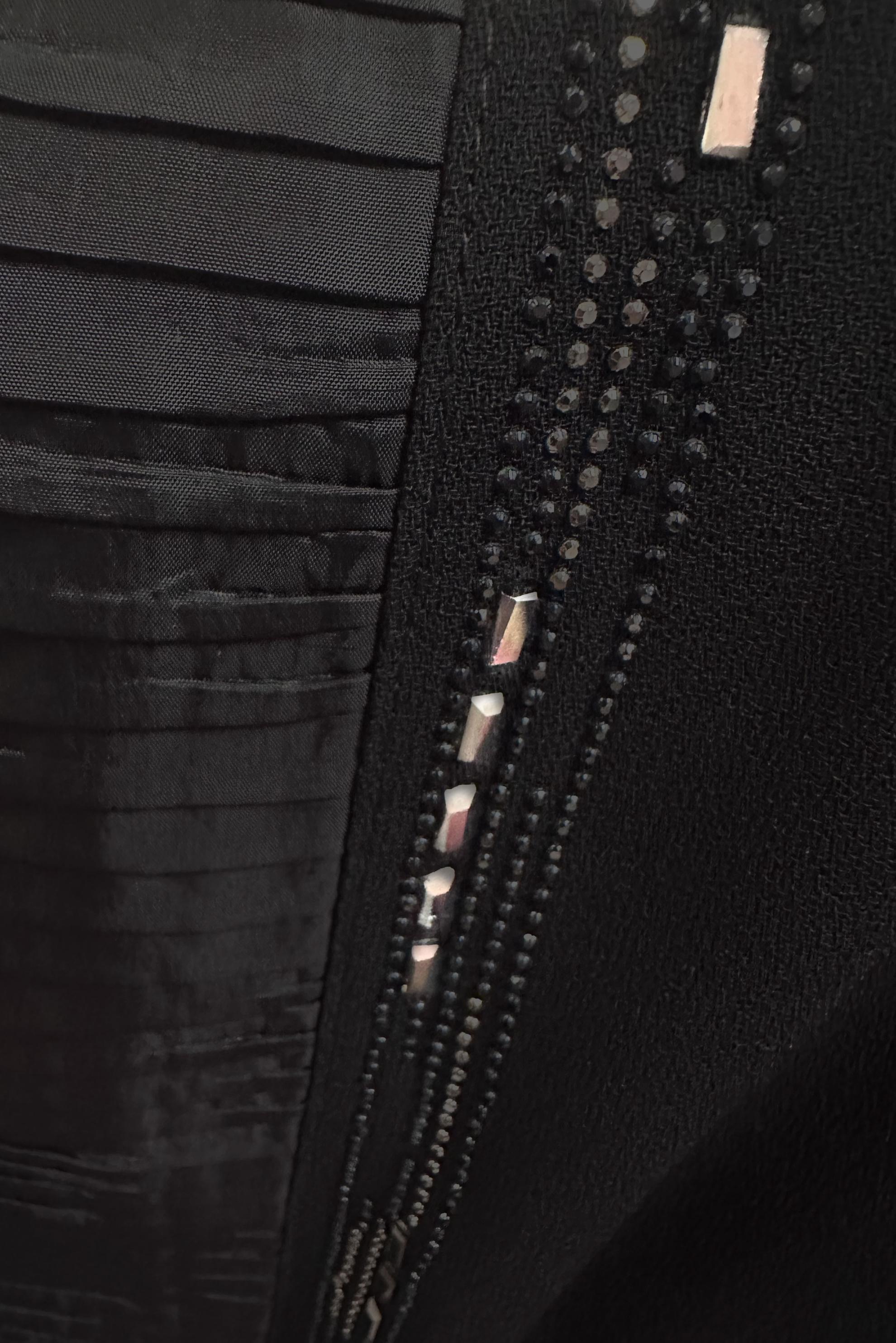 Vêtements hijab NOIR VESTE CREP ZIPPÉE AVEC GEM BRODÉ 20370