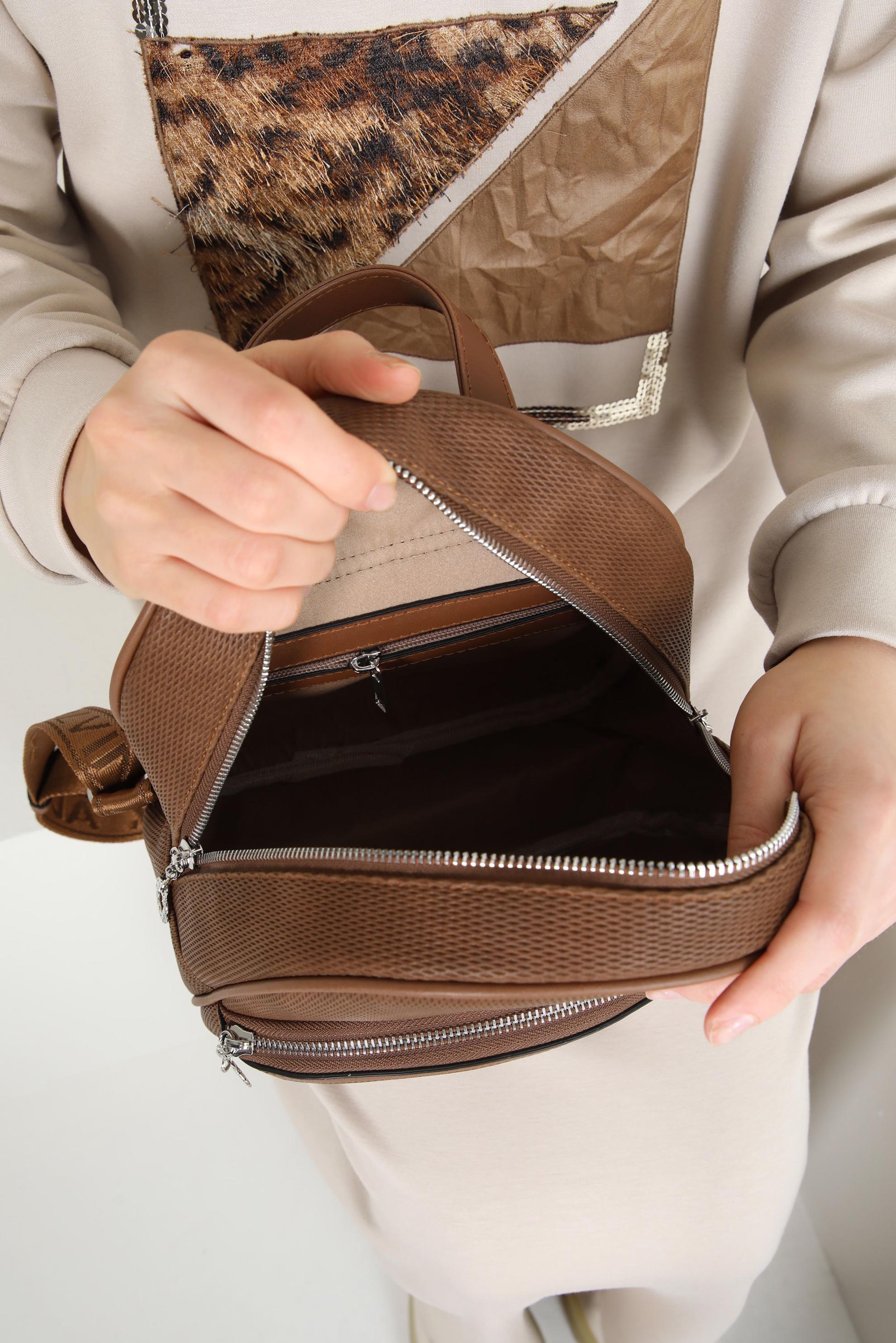 Tesettür giyim TABA ALVİNA SIRT ÇANTA 948