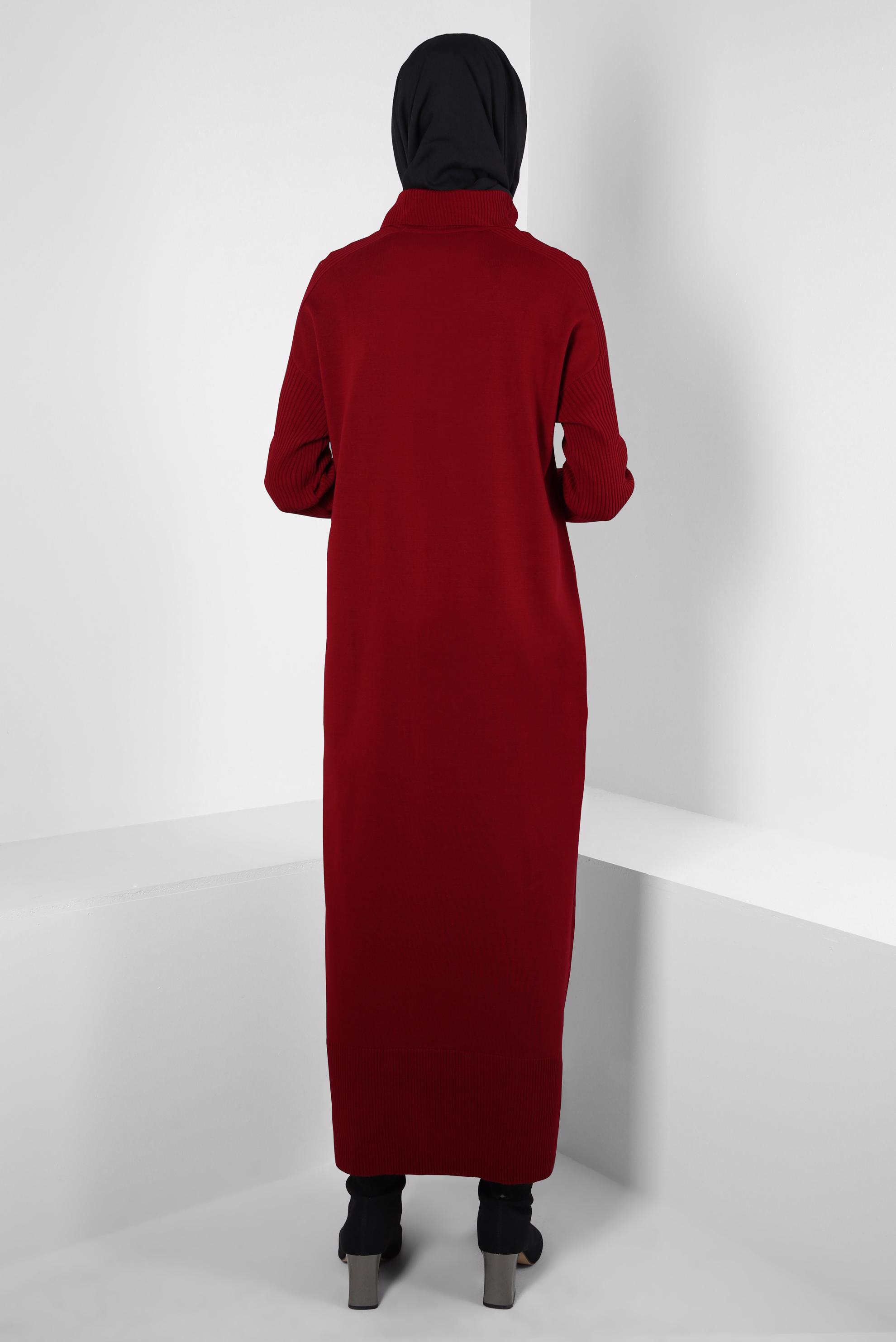 Tesettür giyim KIRMIZI BOĞAZLI YAKA TRİKO ELBİSE 44004