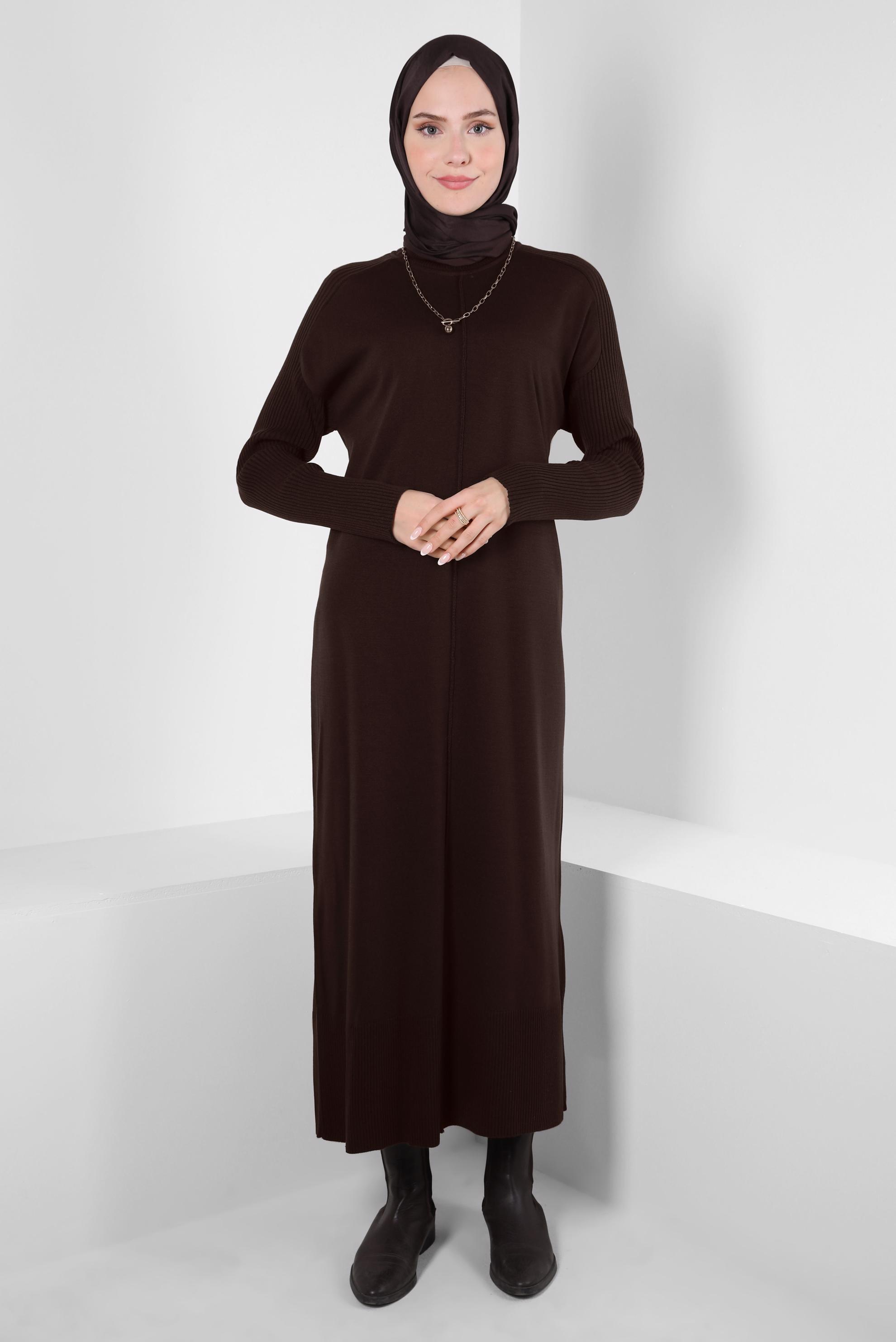 Tesettür giyim KAHVE BOĞAZLI YAKA TRİKO ELBİSE 44004