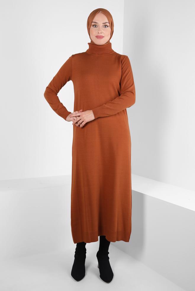Tesettür giyim TURUNCU BOĞAZLI YAKA TRİKO ELBİSE 44005 - ALVİNA
