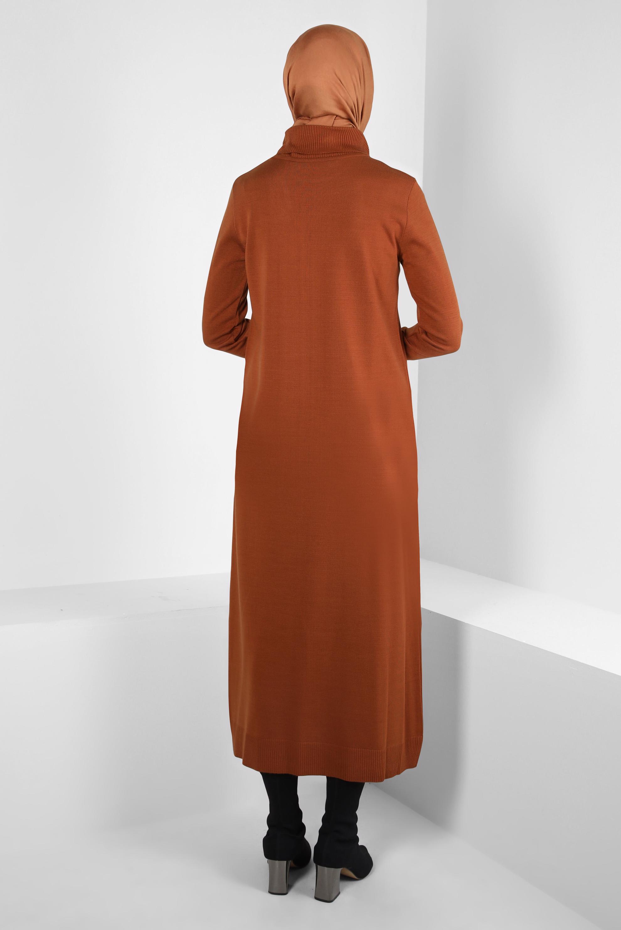 Tesettür giyim TURUNCU BOĞAZLI YAKA TRİKO ELBİSE 44005
