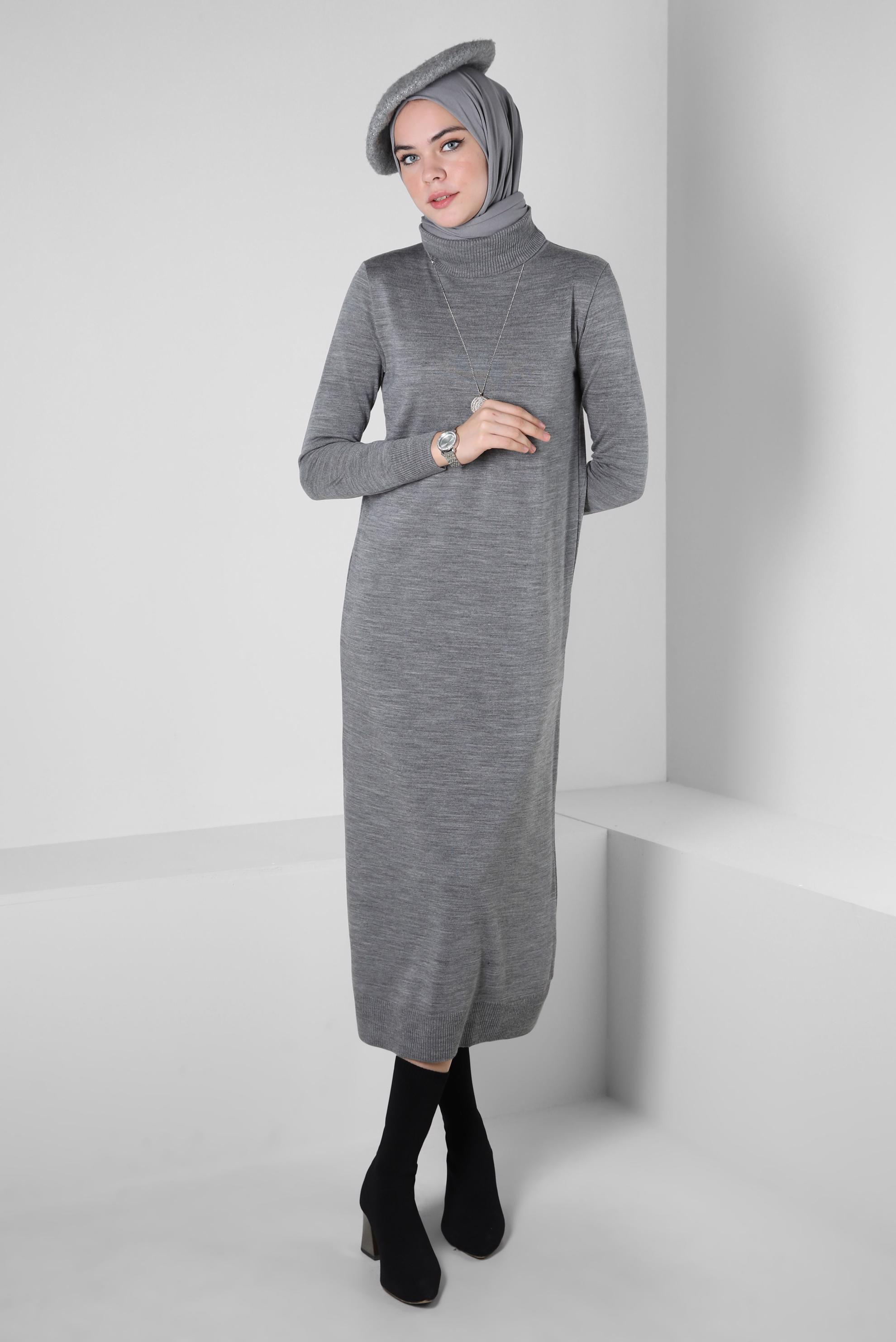 Tesettür giyim GRİ BOĞAZLI YAKA TRİKO ELBİSE 44005