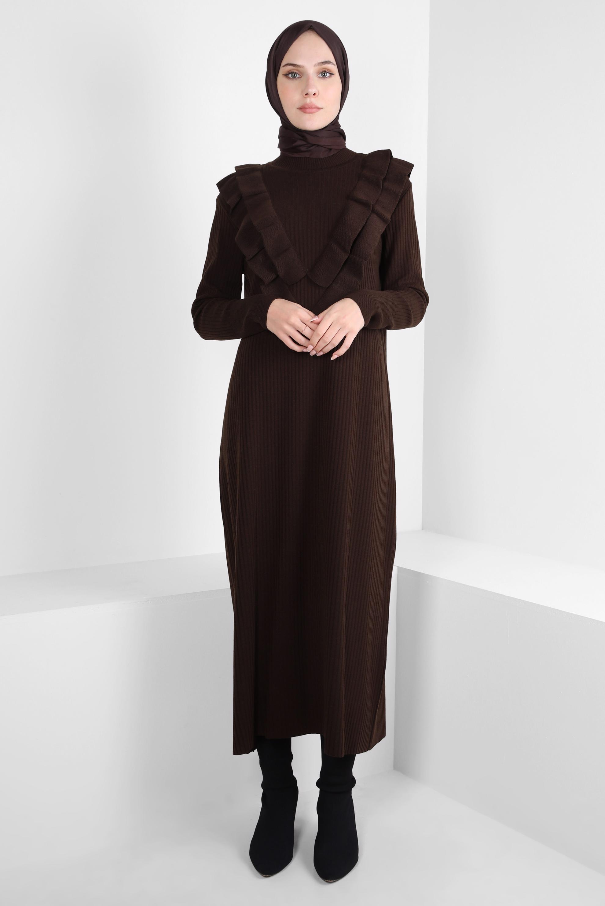 Tesettür giyim KAHVE FIRFIR DETAYLI TRİKO ELBİSE 44022