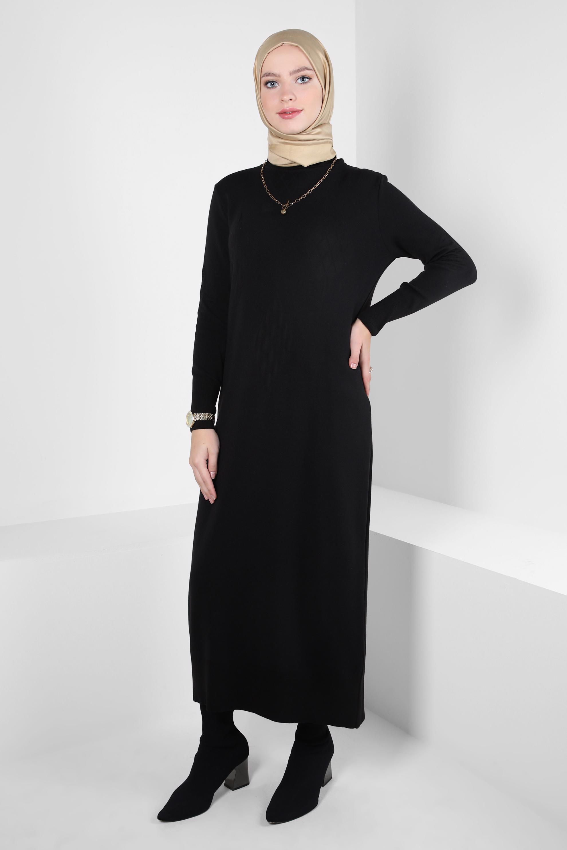 Tesettür giyim SİYAH BOĞAZLI YAKA TRİKO ELBİSE 44023