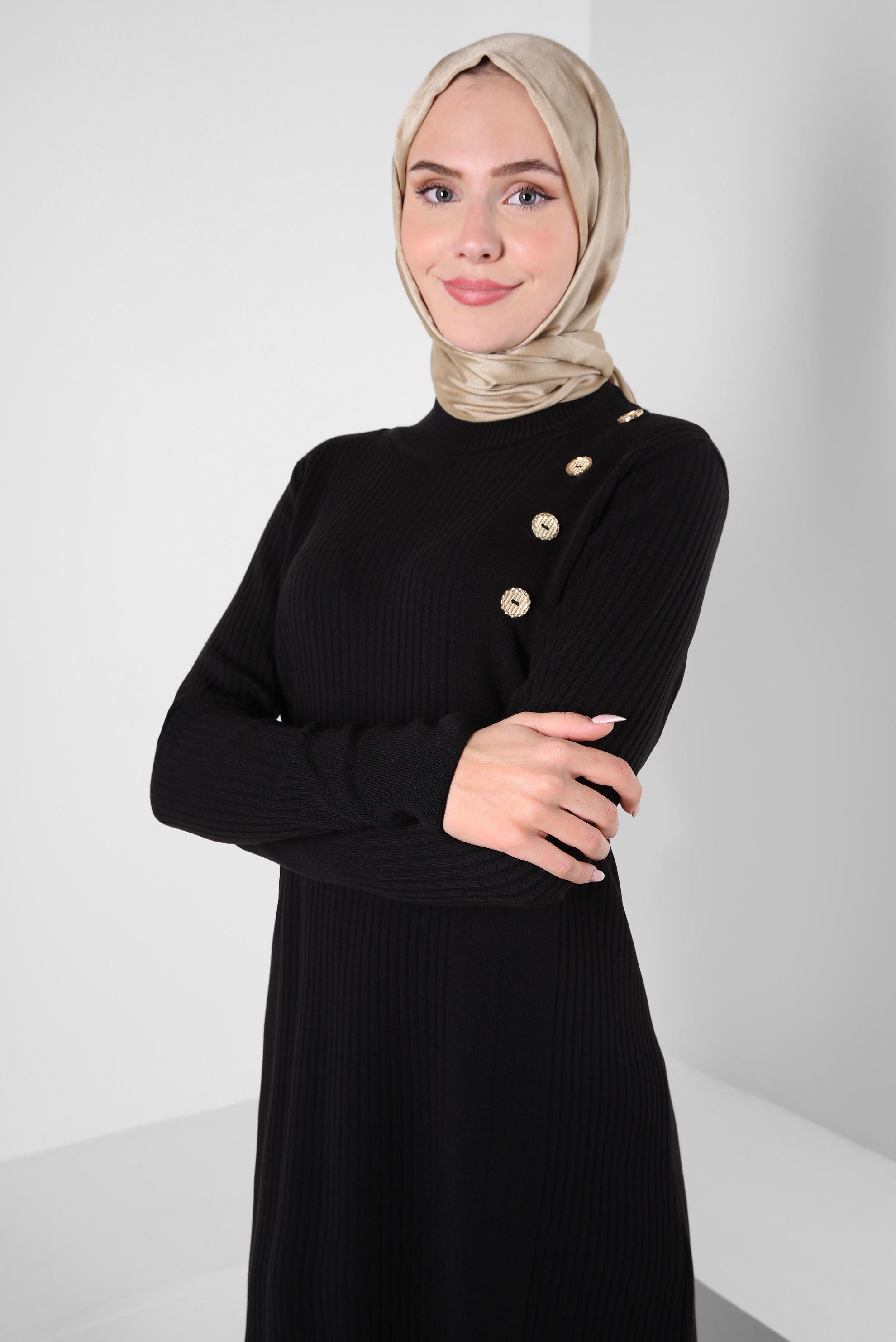 Tesettür giyim SİYAH DÜĞME DETAYLI TRİKO ELBİSE 44024