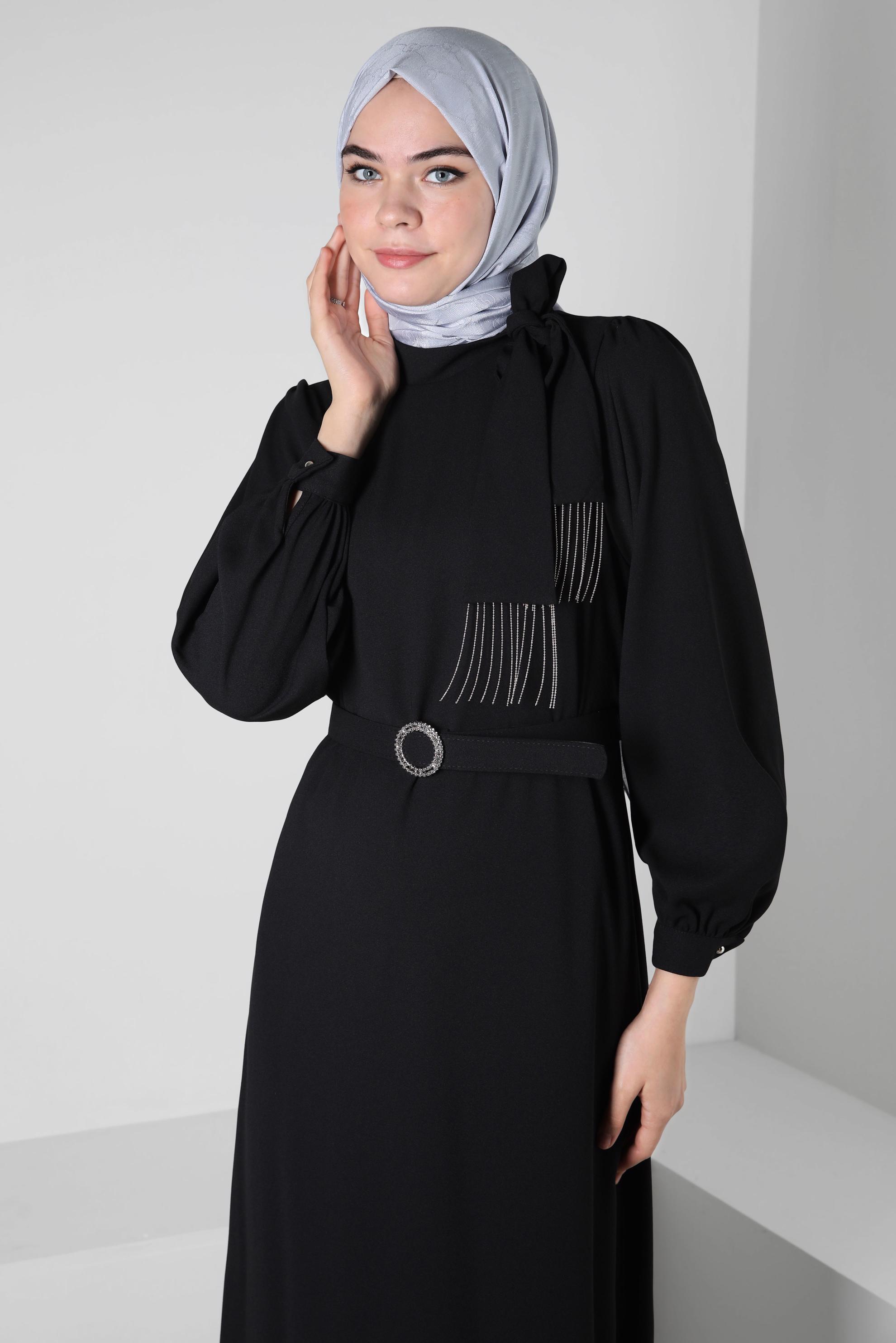 Tesettür giyim SİYAH KEMERLİ KREP ELBİSE 44167