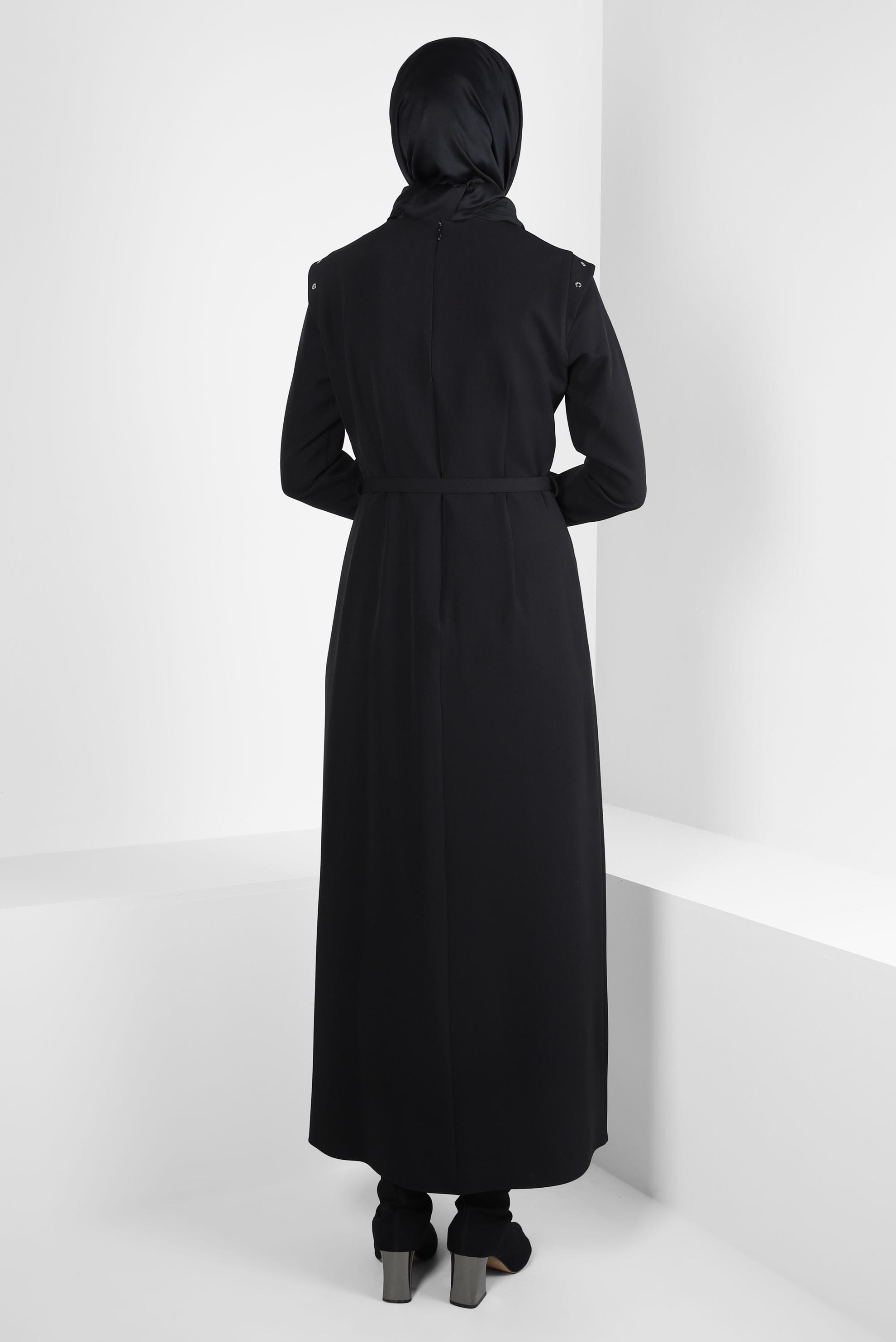 Tesettür giyim SİYAH KUŞGÖZÜ DETAYLI KEMERLİ ELBİSE 44298