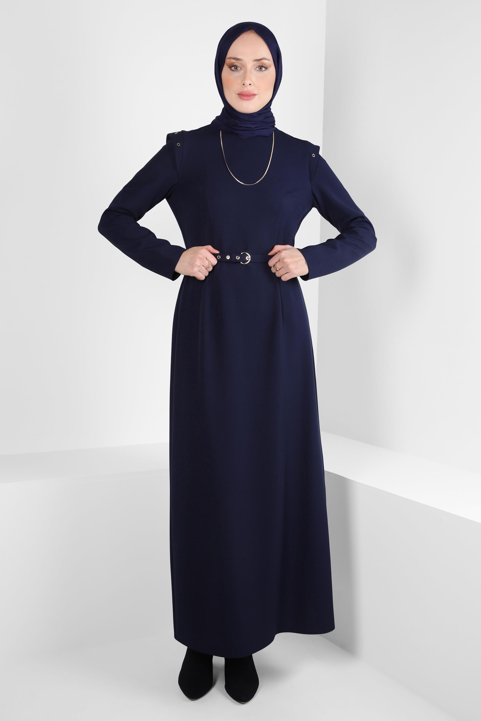 Tesettür giyim LACİVERT KUŞGÖZÜ DETAYLI KEMERLİ ELBİSE 44298
