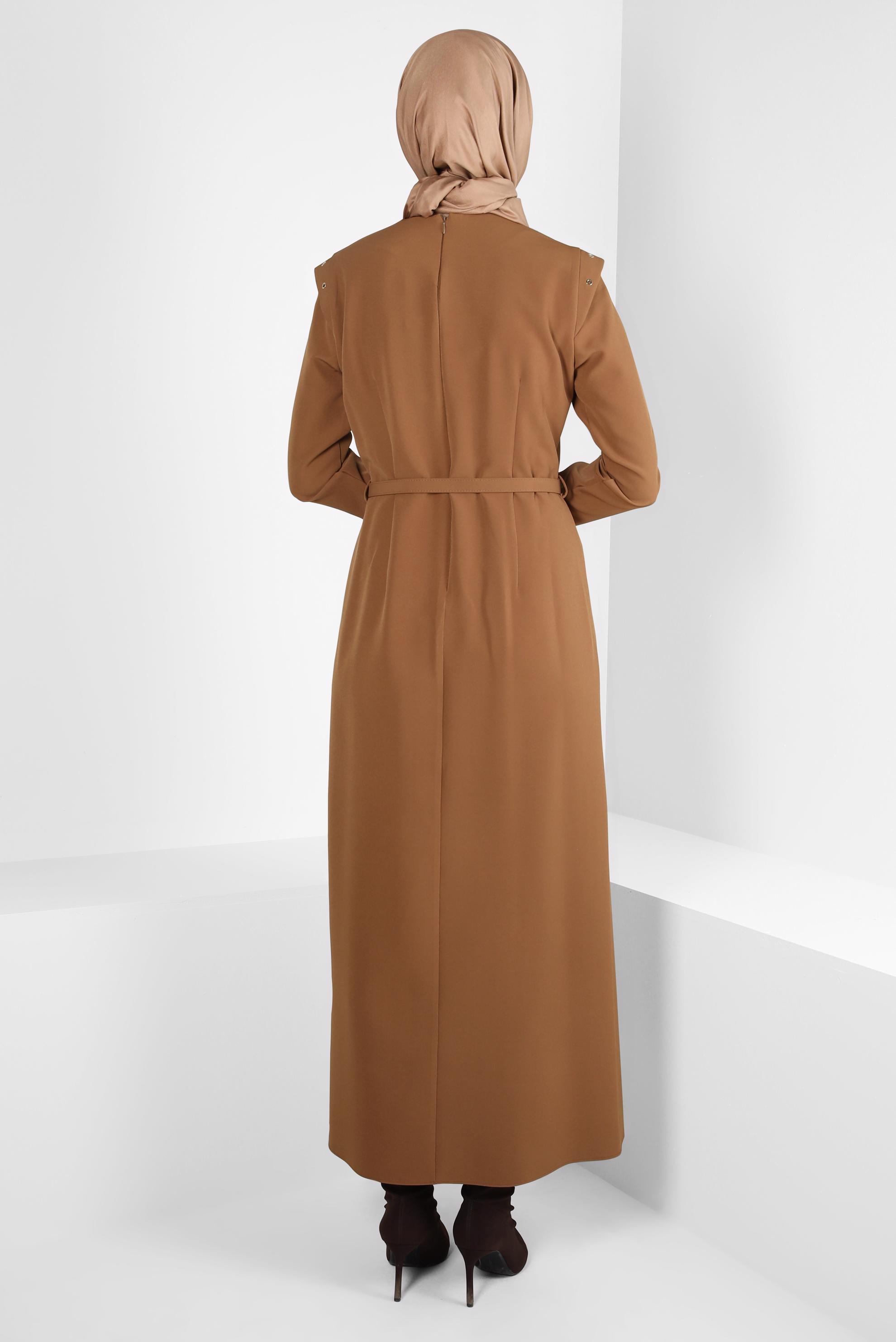 Tesettür giyim TABA KUŞGÖZÜ DETAYLI KEMERLİ ELBİSE 44298