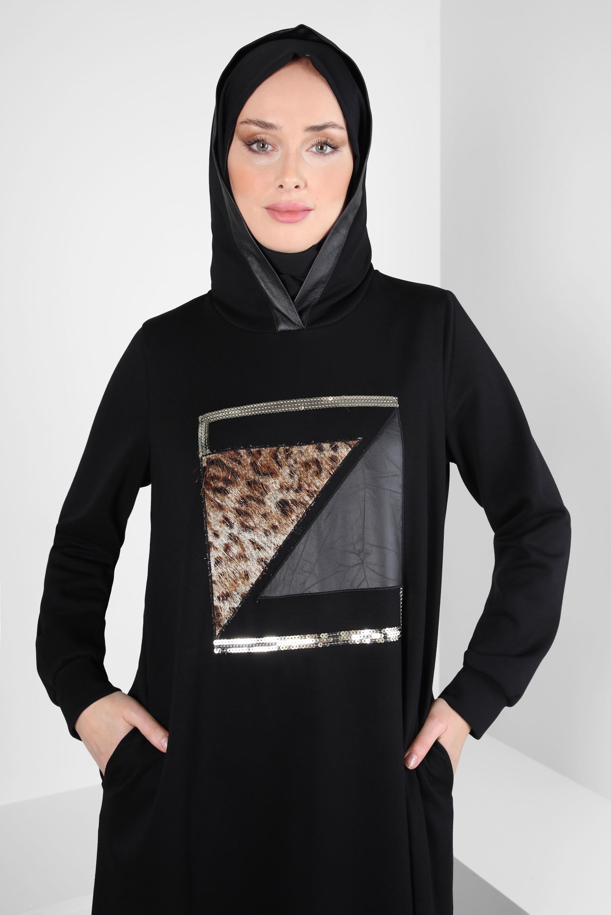 Tesettür giyim SİYAH BASKILI KAPÜŞONLU ELBİSE 44314