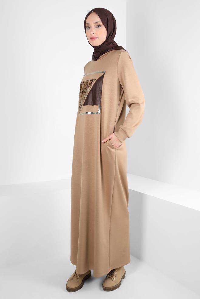 Tesettür giyim KAHVE BASKILI KAPÜŞONLU ELBİSE 44314 - ALVİNA