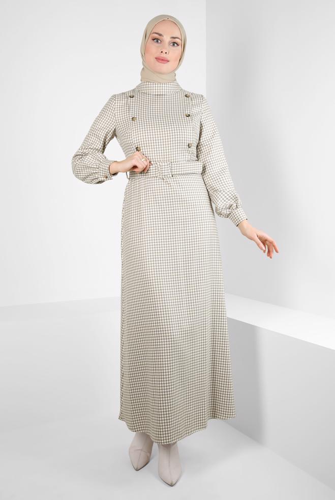Tesettür giyim BEJ KAZAYAĞI DESENLİ KEMERLİ ELBİSE 44345 - ALVİNA