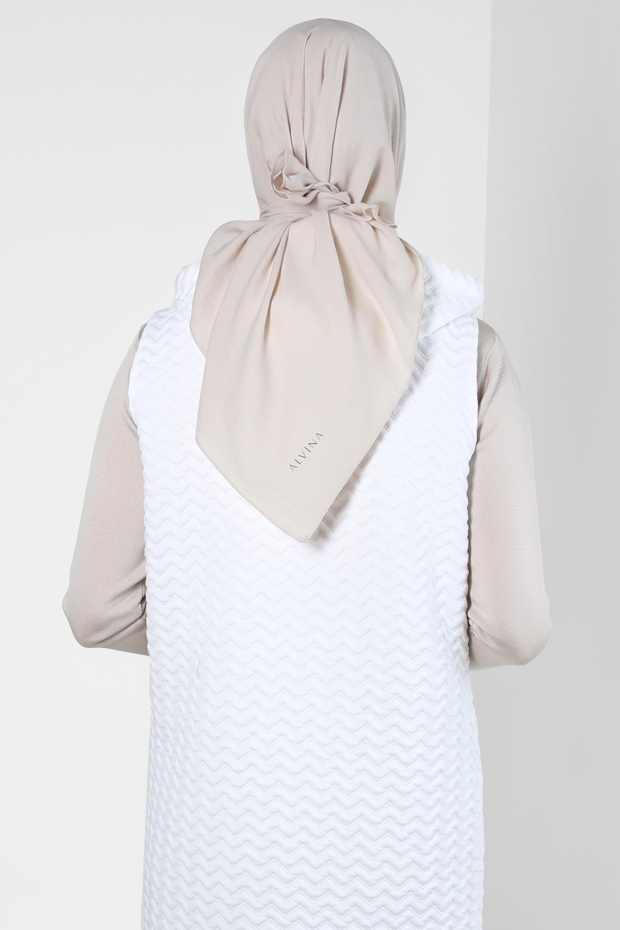 Tesettür giyim BEJ ALVİNA SOFT EŞARP 8303
