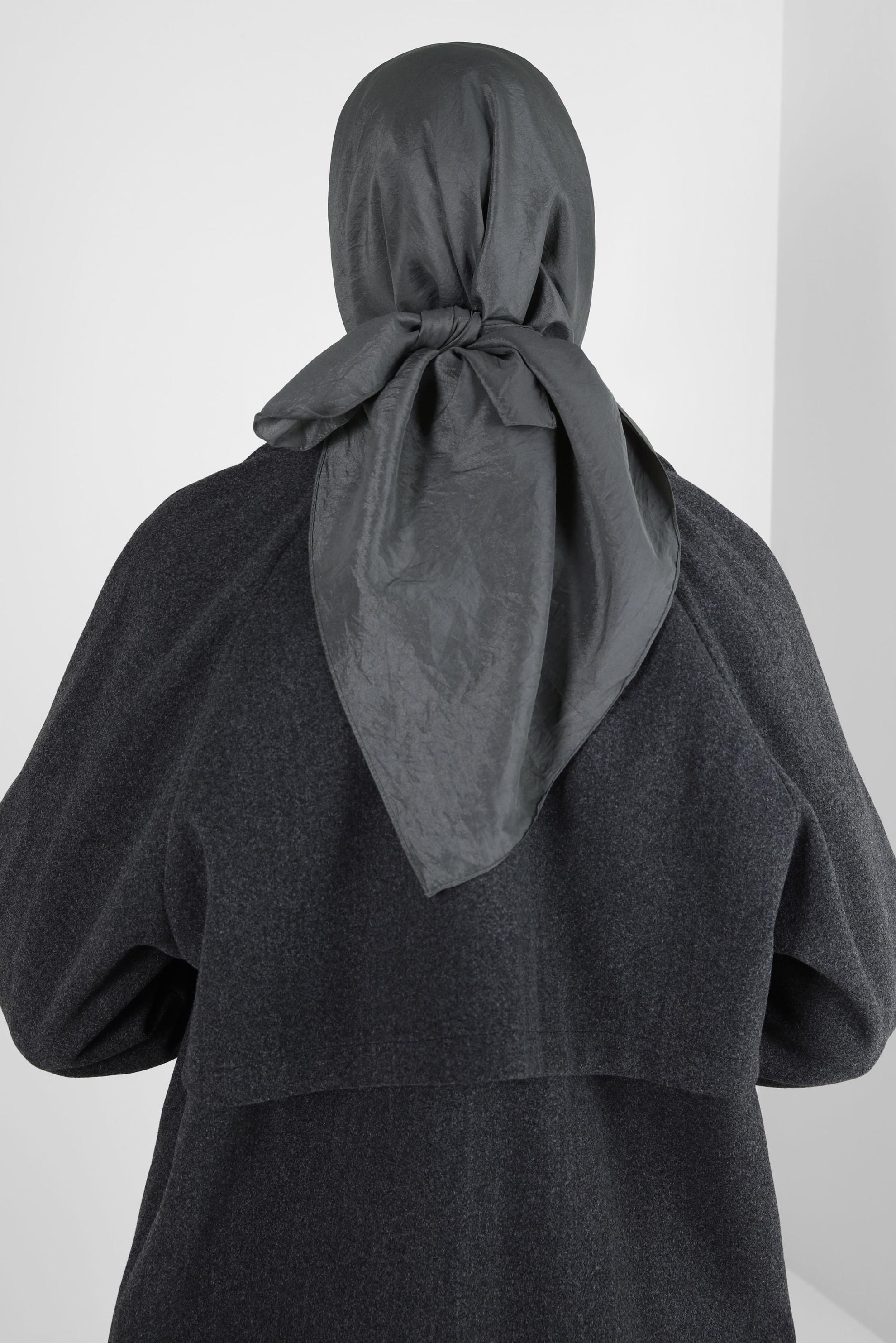 Tesettür giyim GRİ ALVİNA KRAŞ EŞARP 8305