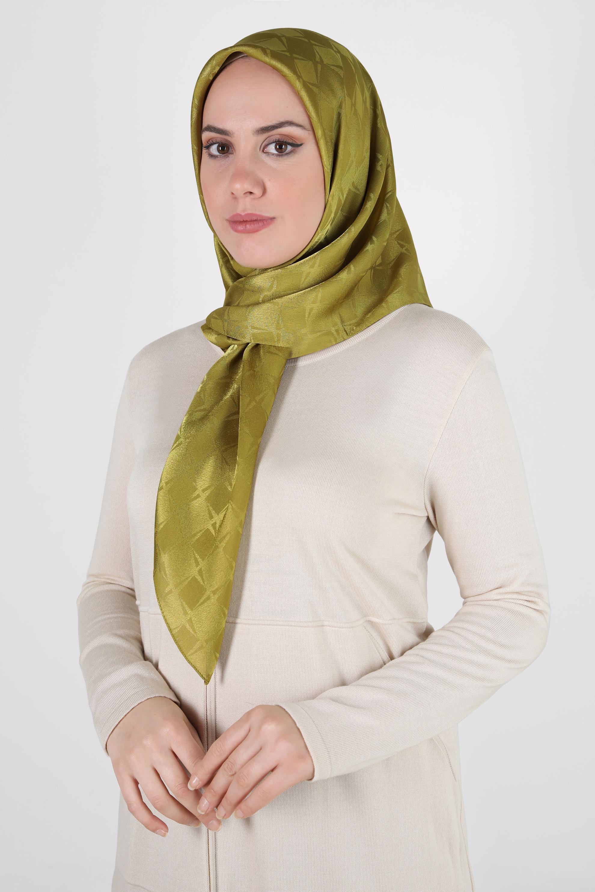 Tesettür giyim YEŞİL ALVİNA JAKARLI EŞARP 8308