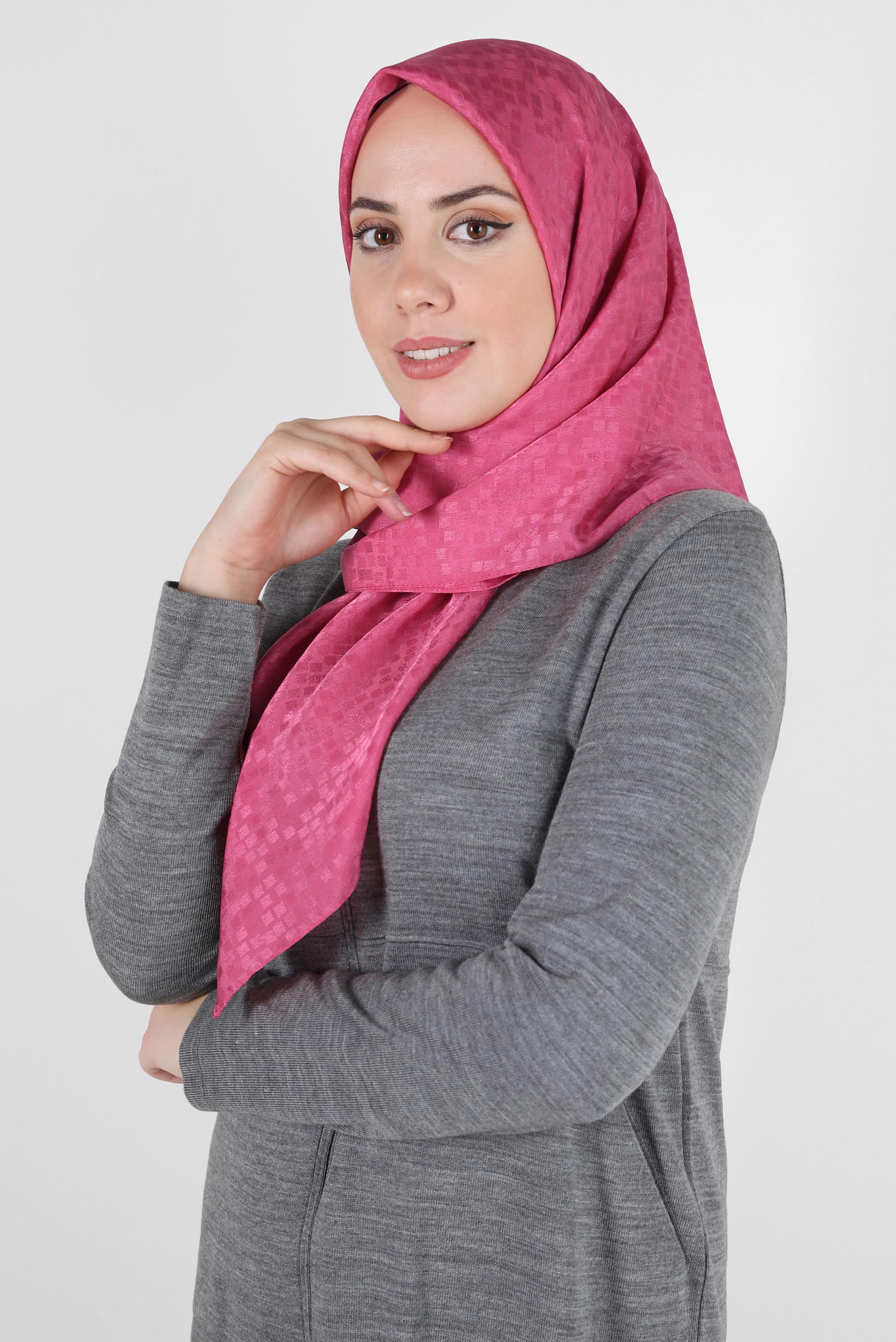 Tesettür giyim FUŞYA ALVİNA JAKARLI EŞARP 8309
