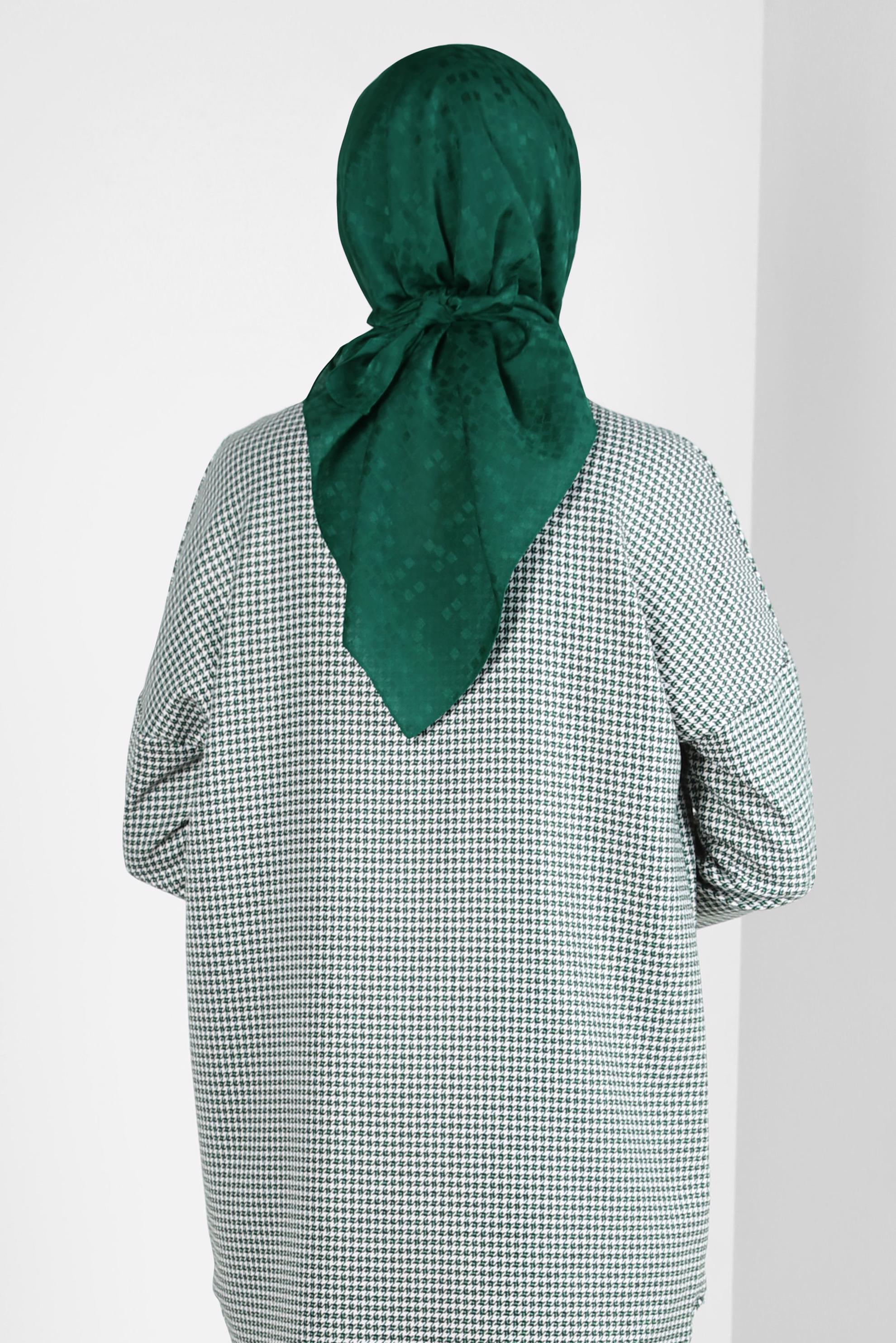 Tesettür giyim YEŞİL ALVİNA JAKARLI EŞARP 8309