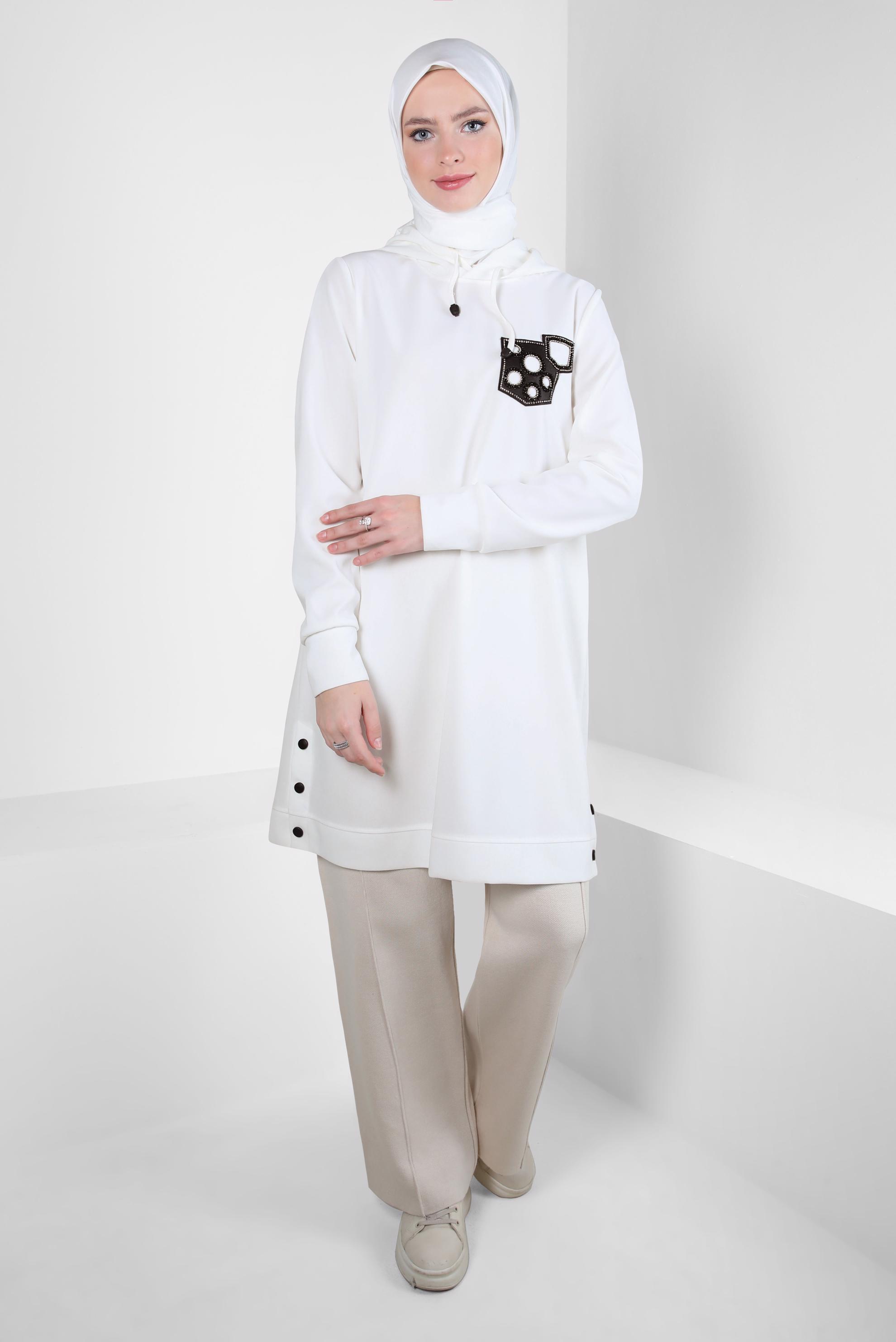 Tesettür giyim BEYAZ KAPÜŞONLU EŞOFMAN TUNİK 44120