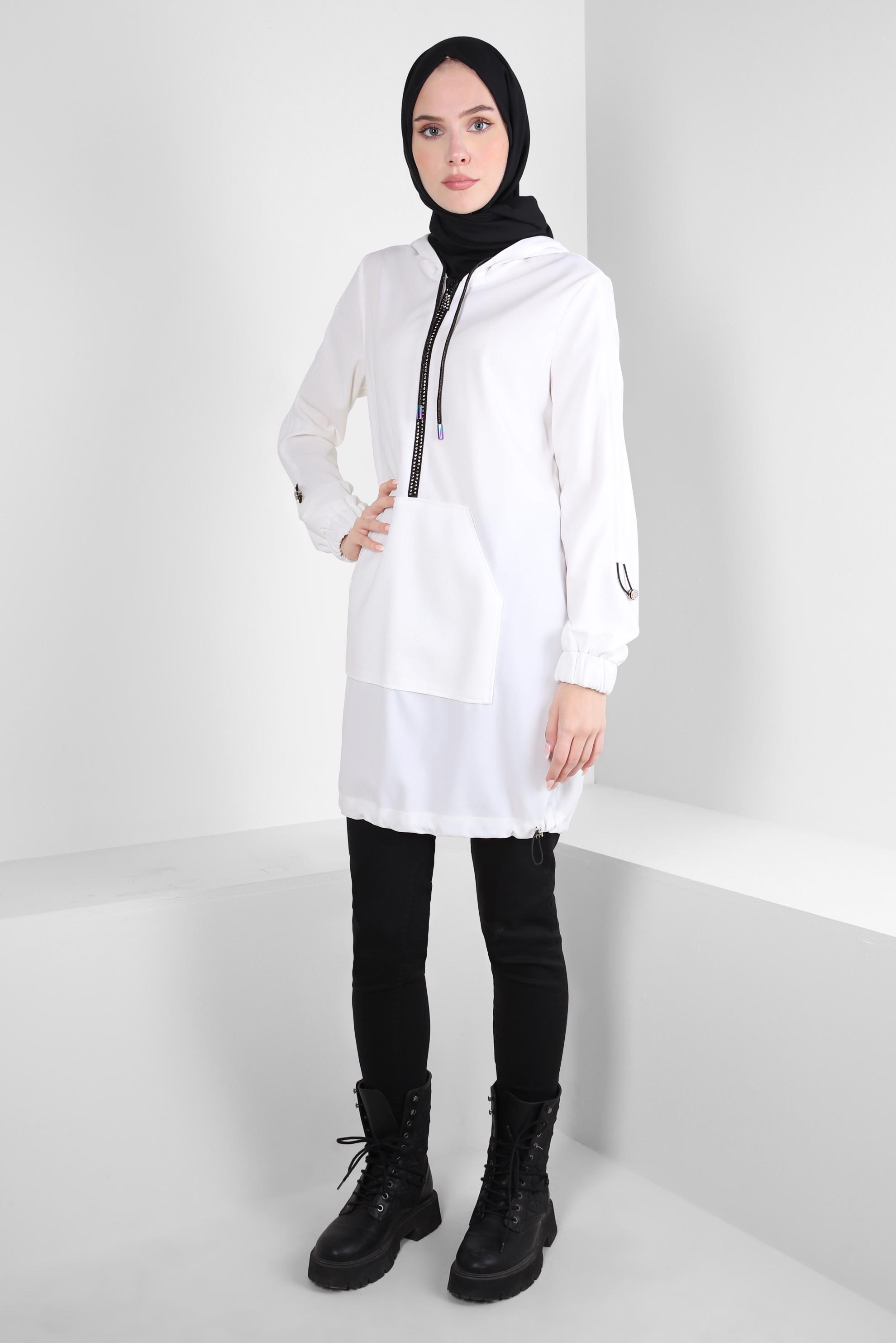 Tesettür giyim BEYAZ KAPÜŞONLU EŞOFMAN TUNİK 44121