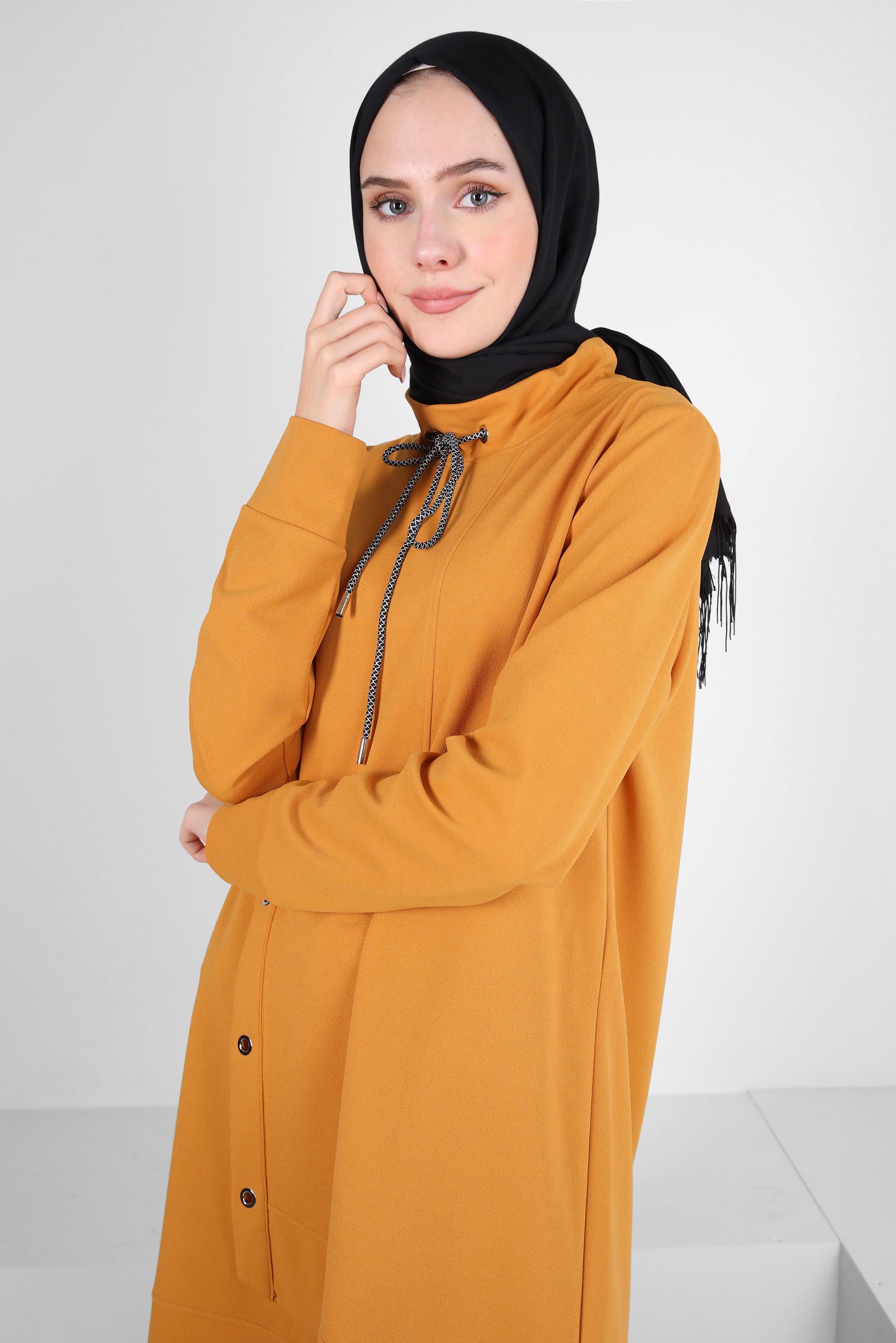 Tesettür giyim SARI KUŞGÖZÜ DETAYLI EŞOFMAN TUNİK 44124