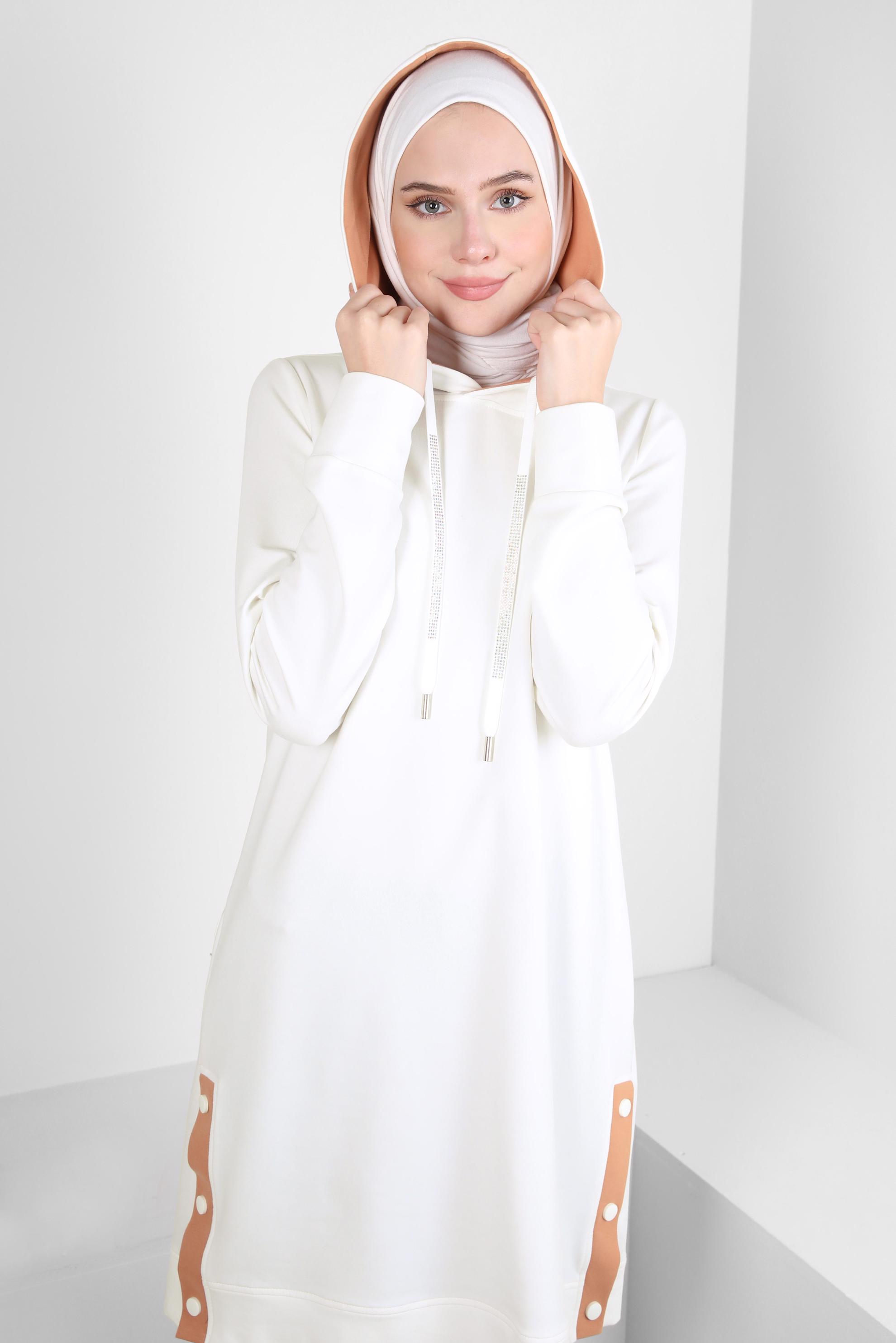Tesettür giyim BEYAZ KAPÜŞONLU EŞOFMAN TUNİK 44125