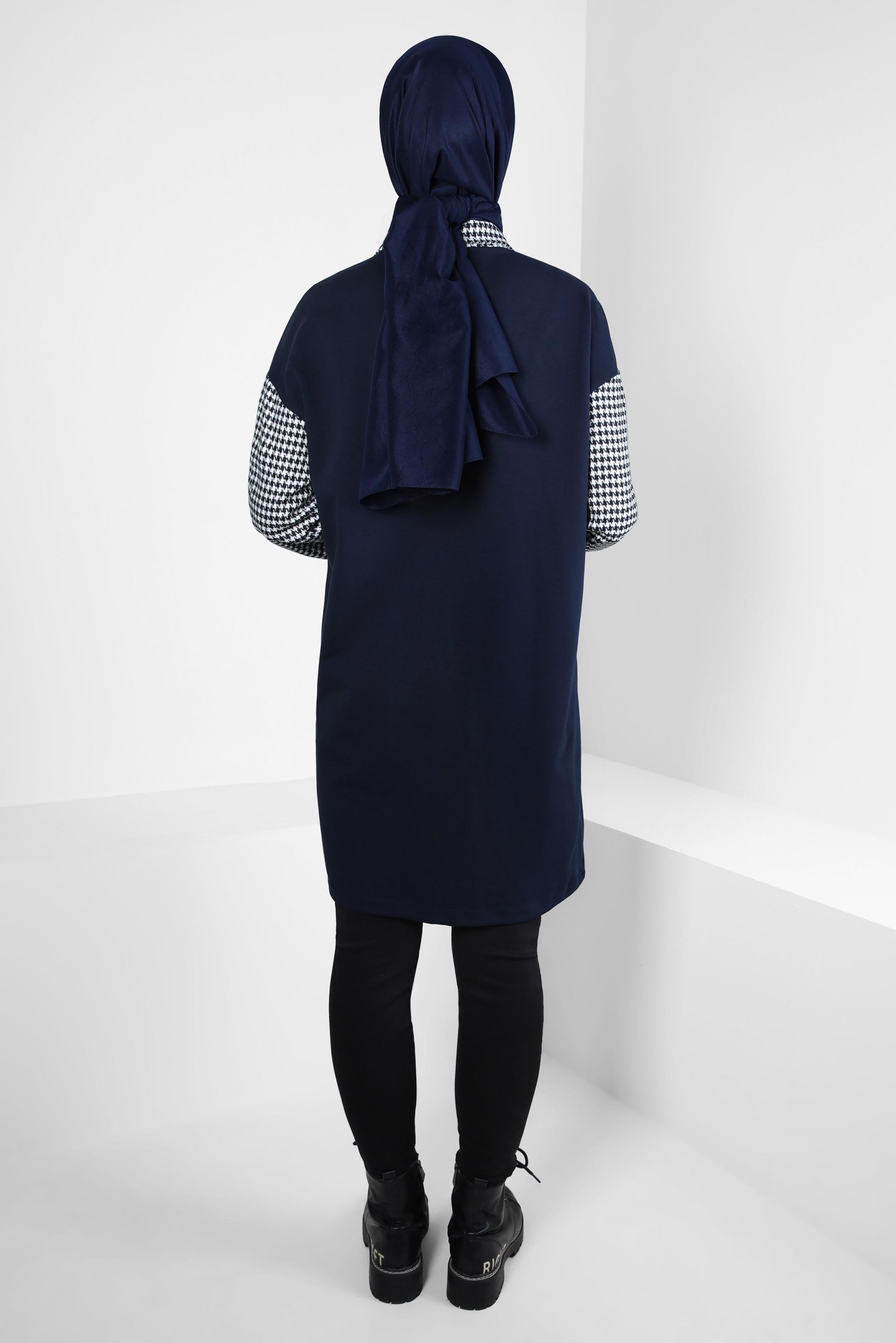 Tesettür giyim LACİVERT KAZAYAĞI DESENLİ EŞOFMAN TUNİK 44181