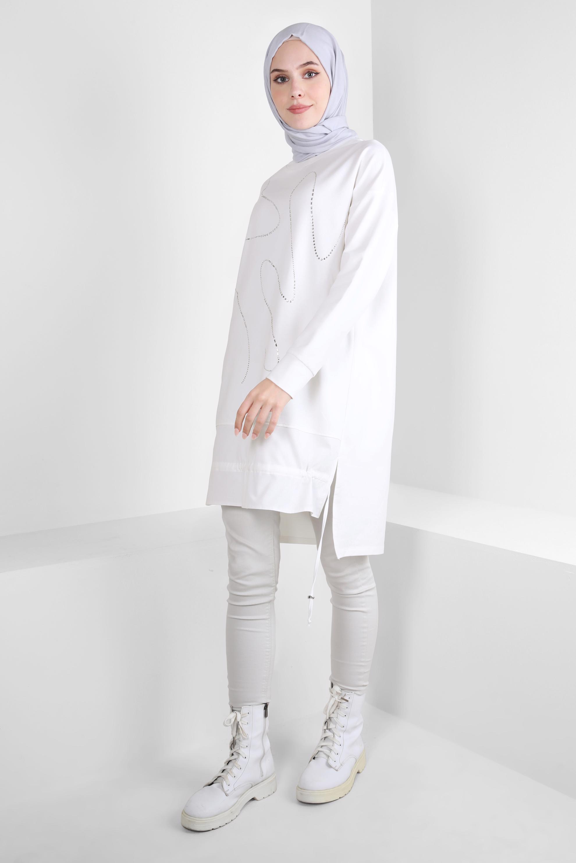 Tesettür giyim BEYAZ TAŞ BASKILI EŞOFMAN TUNİK 44182