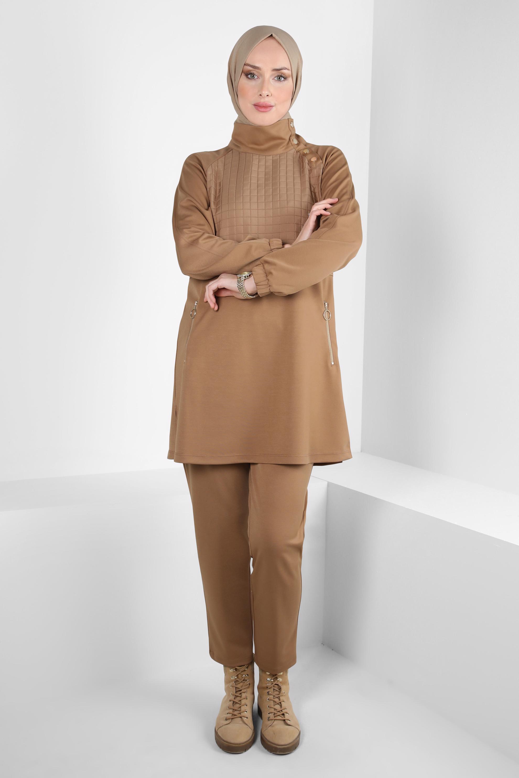 Tesettür giyim KAHVE KAPİTONE DETAYLI PANTOLONLU TAKIM 44186