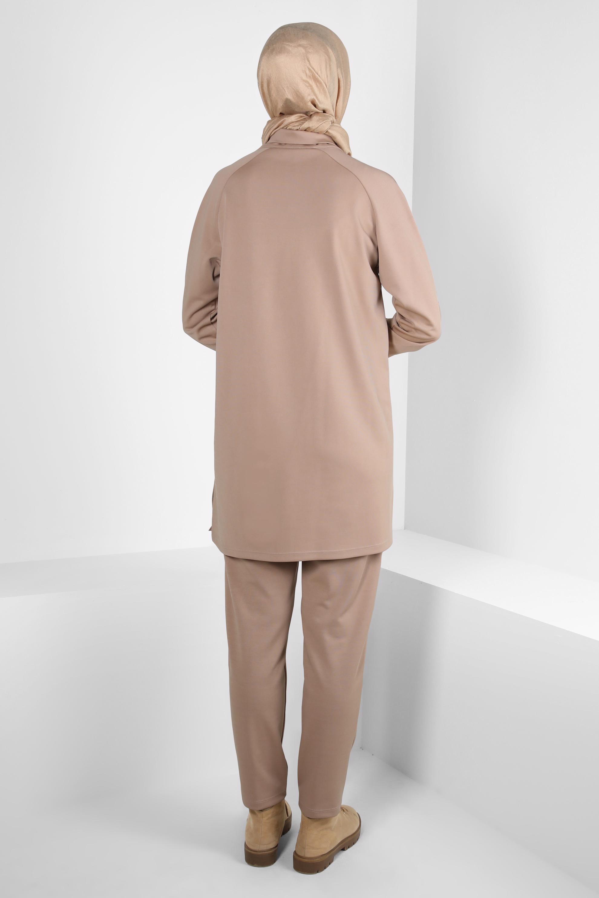 Tesettür giyim BEJ KAPİTONE DETAYLI PANTOLONLU TAKIM 44186