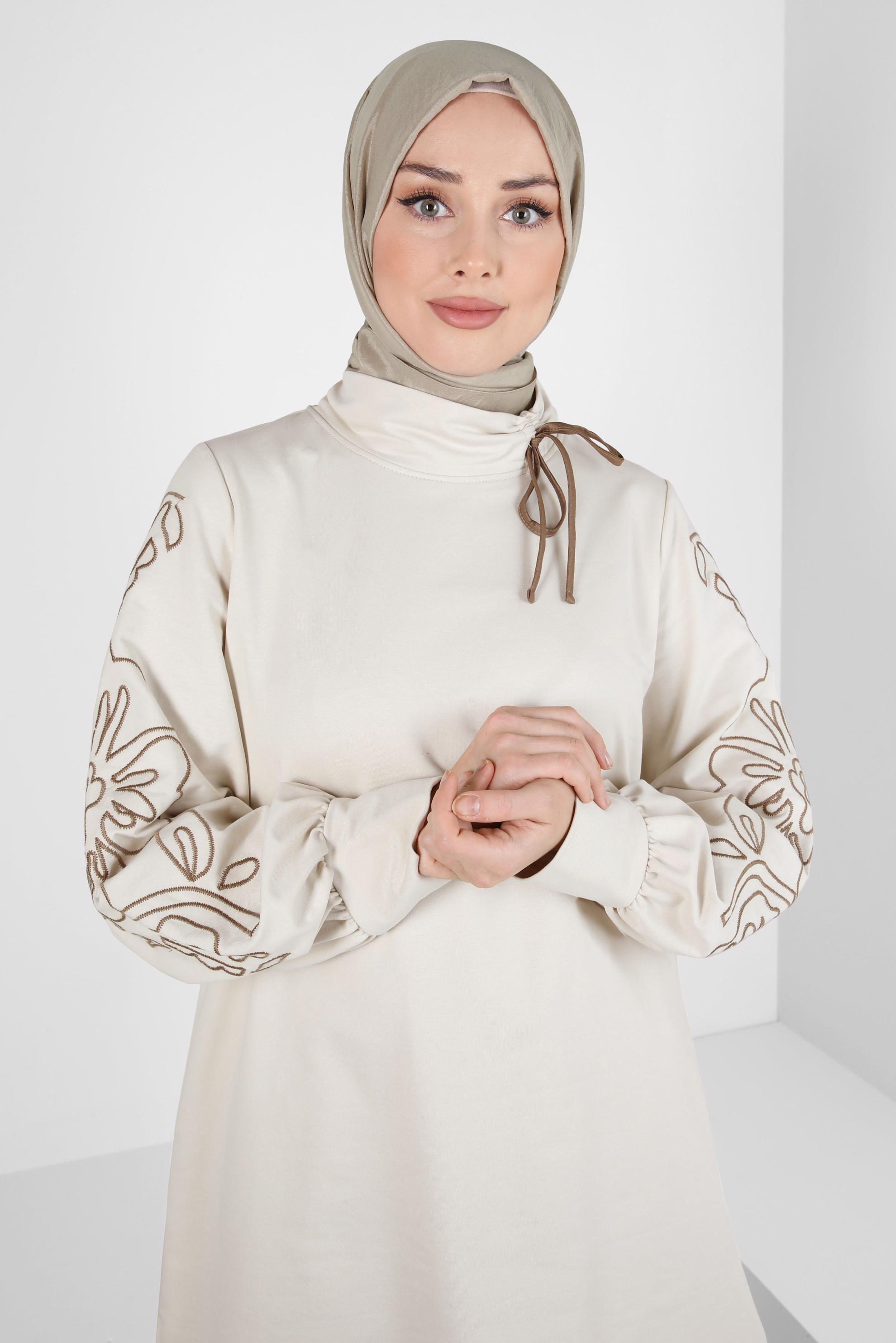 Tesettür giyim BEJ DESENLİ EŞOFMAN TUNİK 44237