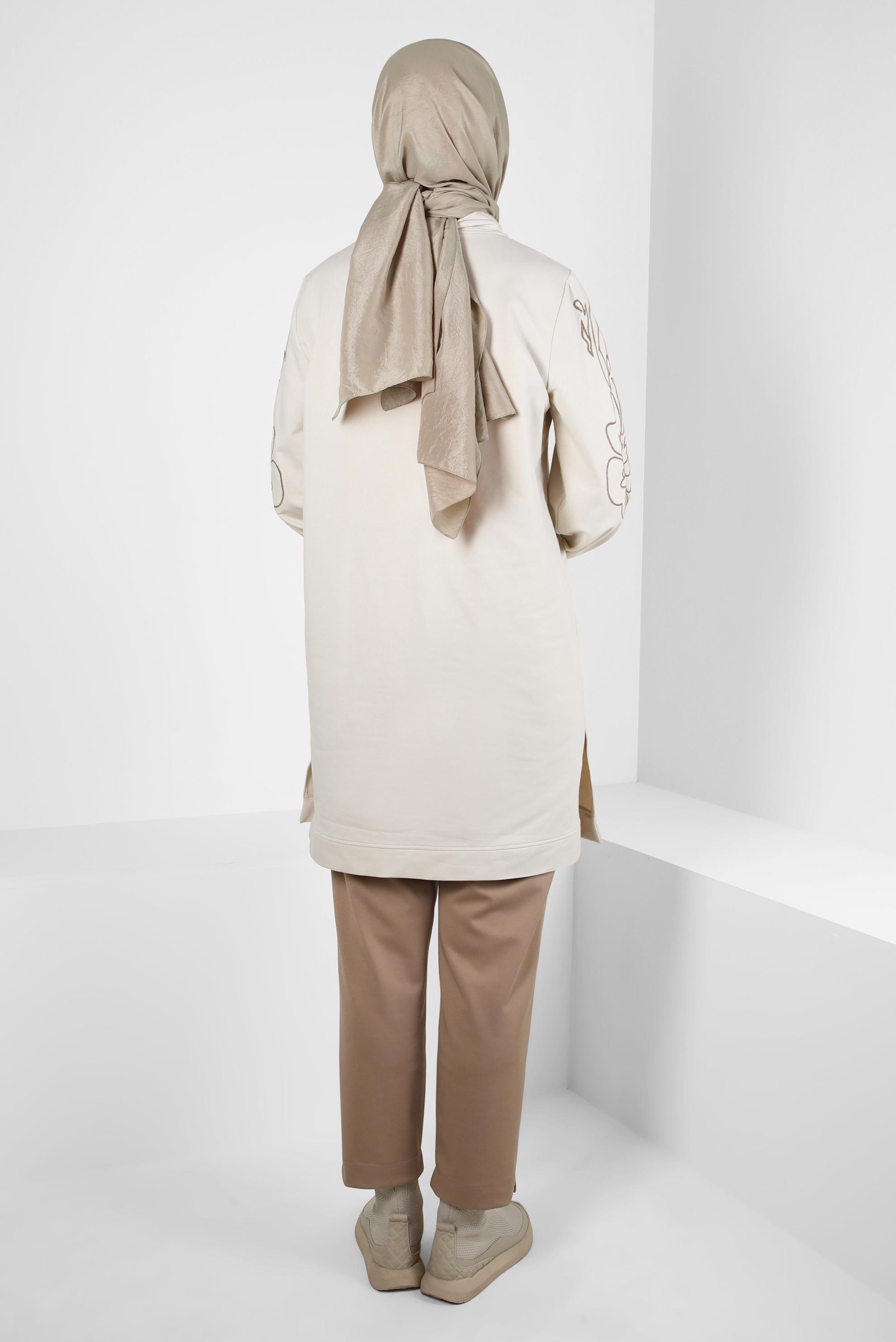 Tesettür giyim BEJ DESENLİ EŞOFMAN TUNİK 44237