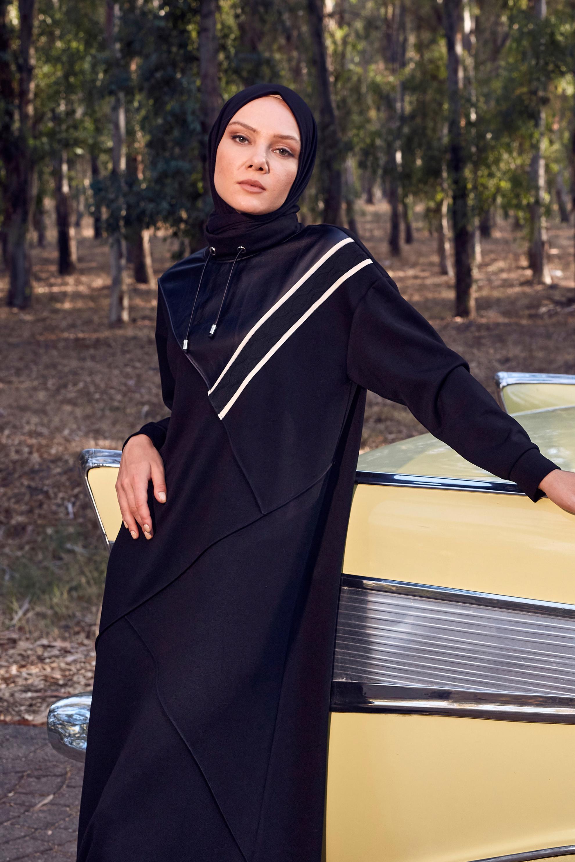 Vêtements hijab NOIR ROBE DE SURVÊTEMENT À RAYURES 44282