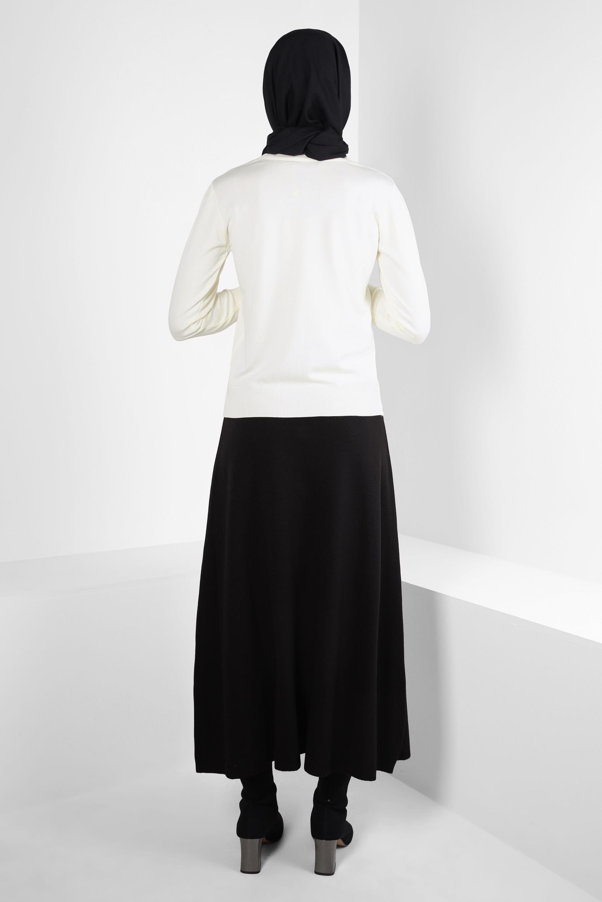 Hijab clothing BLACK KNITWEAR SKIRT WITH BUTTON DETAIL 60504